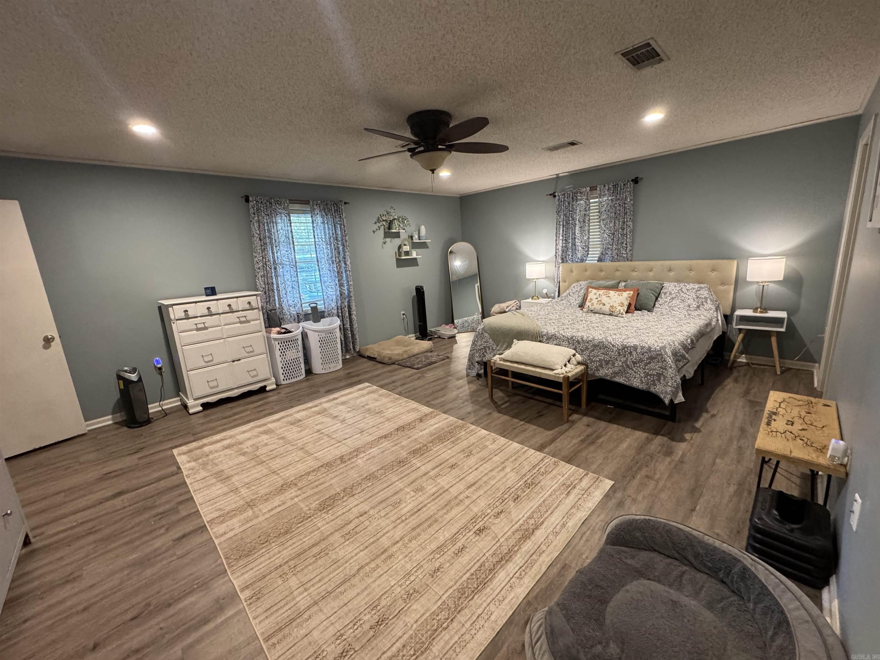 COKER HAMPTON - Residential