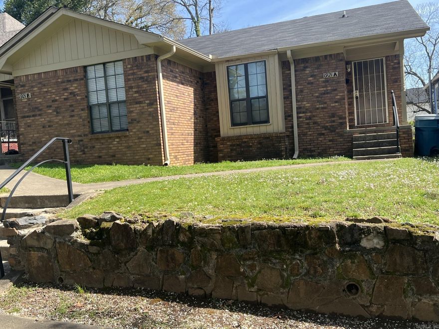 Duplex in excellent condition, off street parking.