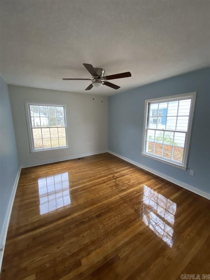 Kahn - Residential Lease