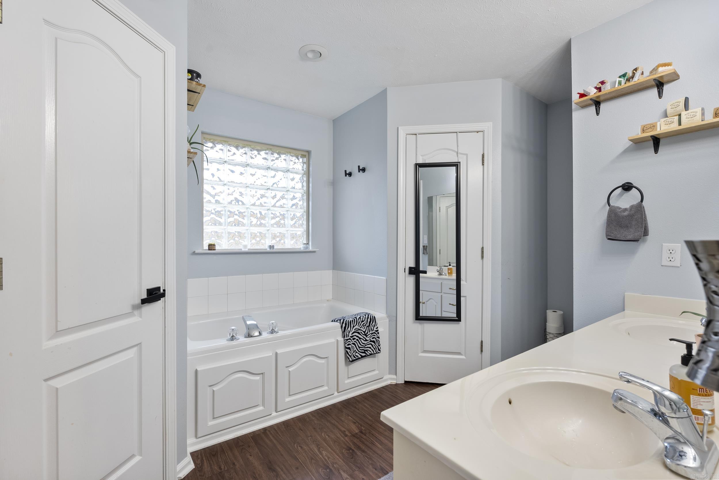 SMITHFIELD - Residential