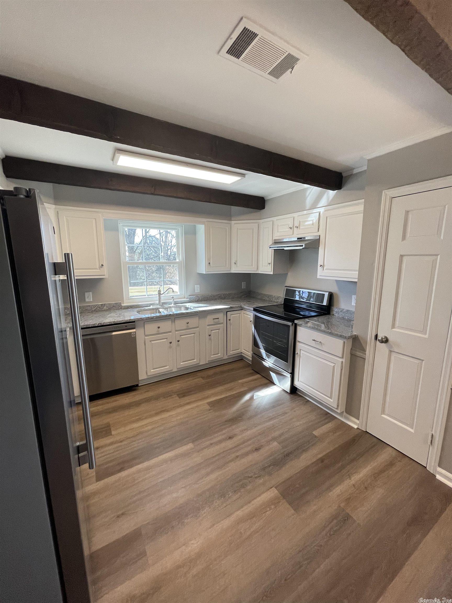 Plaza Heights - Residential Lease