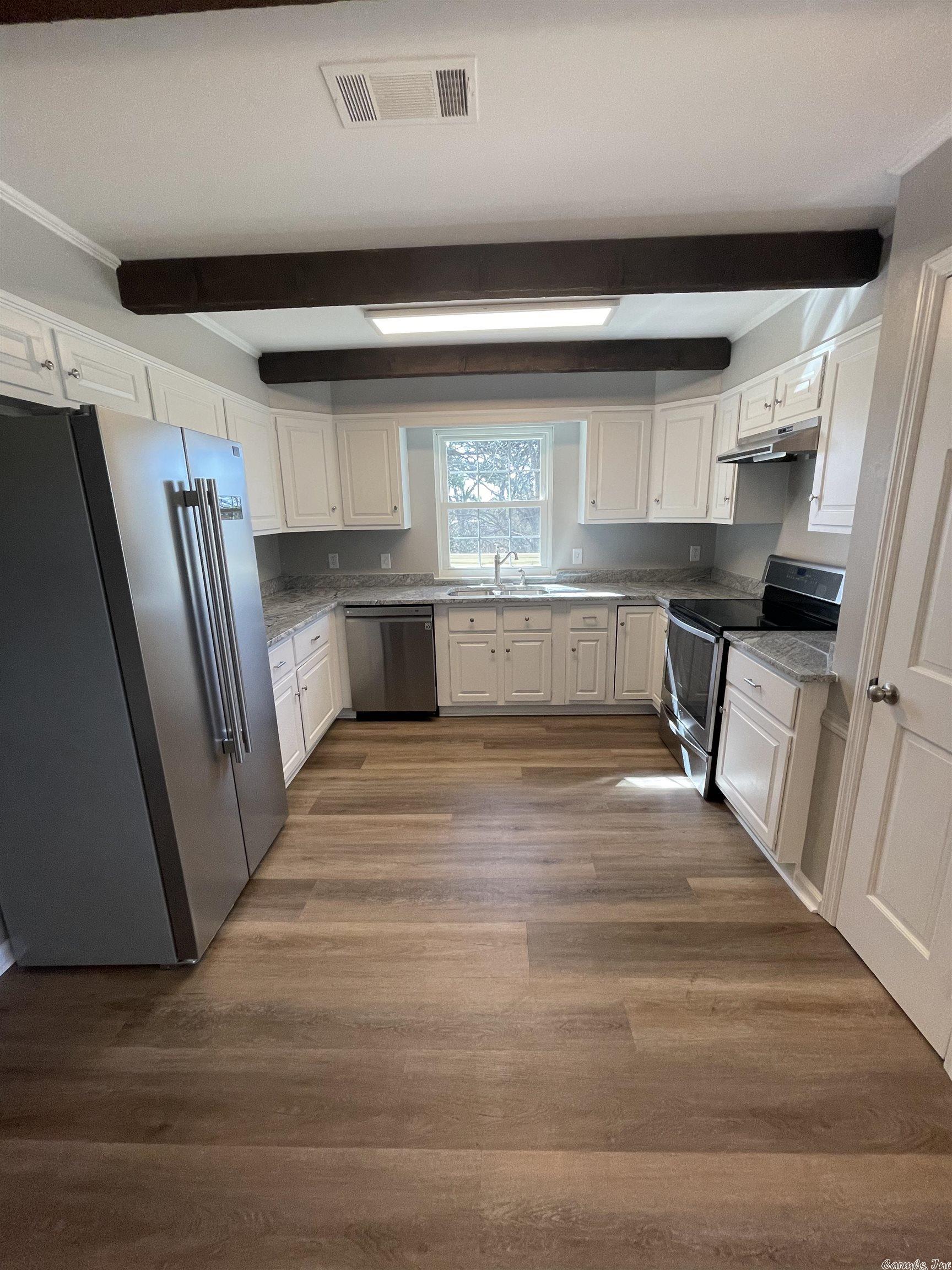 Plaza Heights - Residential Lease