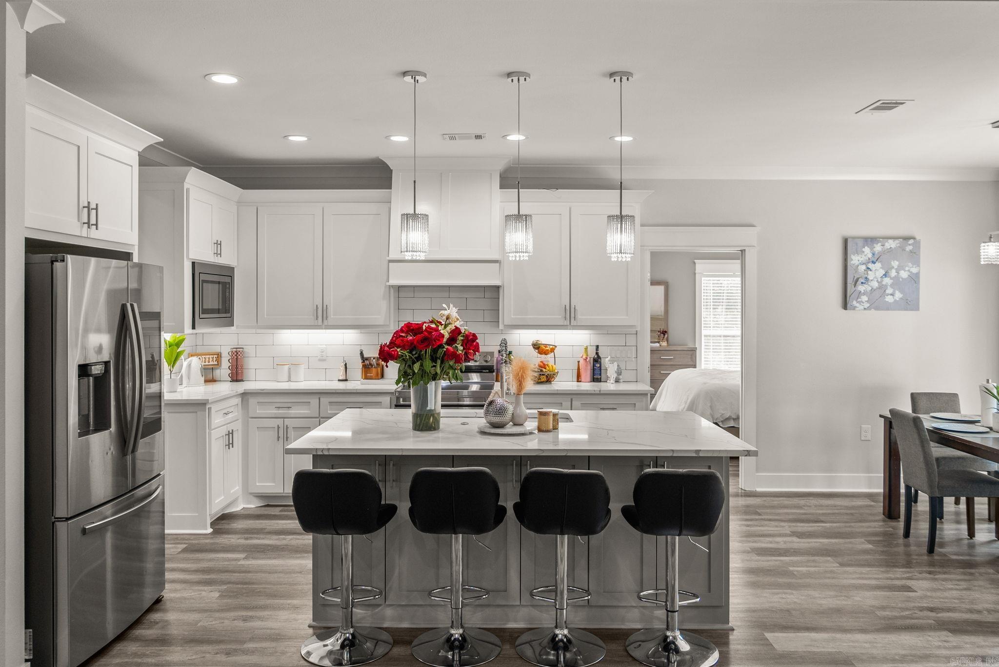 REGENCY HILLS - Residential