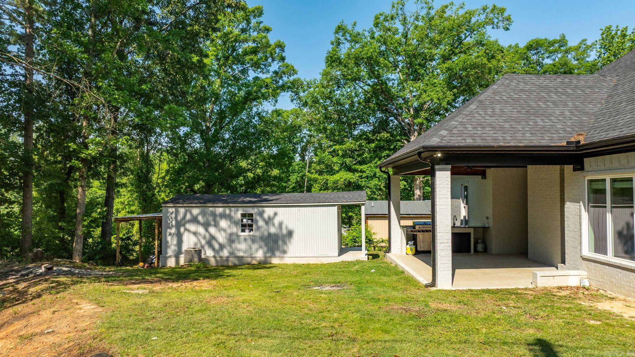 REGENCY HILLS - Residential