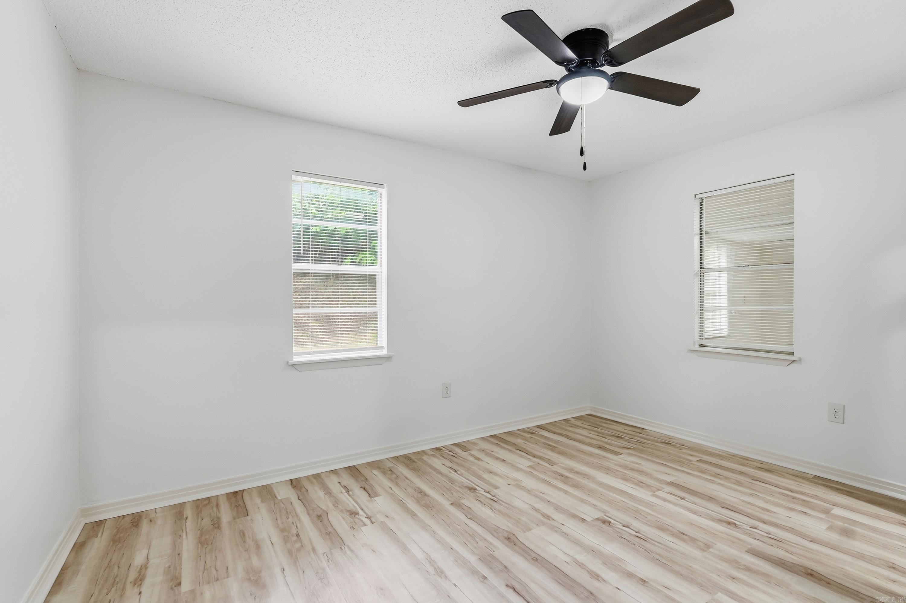 KELLOGG LAKE EST - Residential