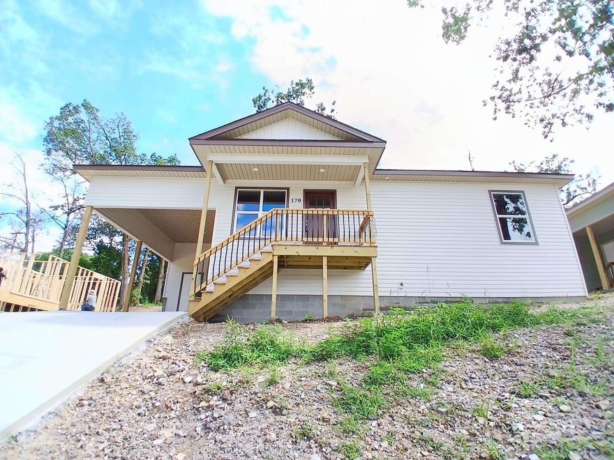Exquisitely designed new construction 2bd 1ba home in heart of Hot Springs National Park. Attention to detail and craftsmanship awaits. This home boasts a feel of luxury with the comfort and coziness of a quaint home nestled in a developing but quiet neighborhood. Your home will be move in ready, no need to wonder about the quality. The new home smell will excite your sense of pride of ownership! Even tho in the heart of the city, there is still a rustic feel to the neighborhood with surrounding trees and scenery. Convenience, Quality and Coziness are all wrapped up in this gorgeous little house. Your New home awaits!