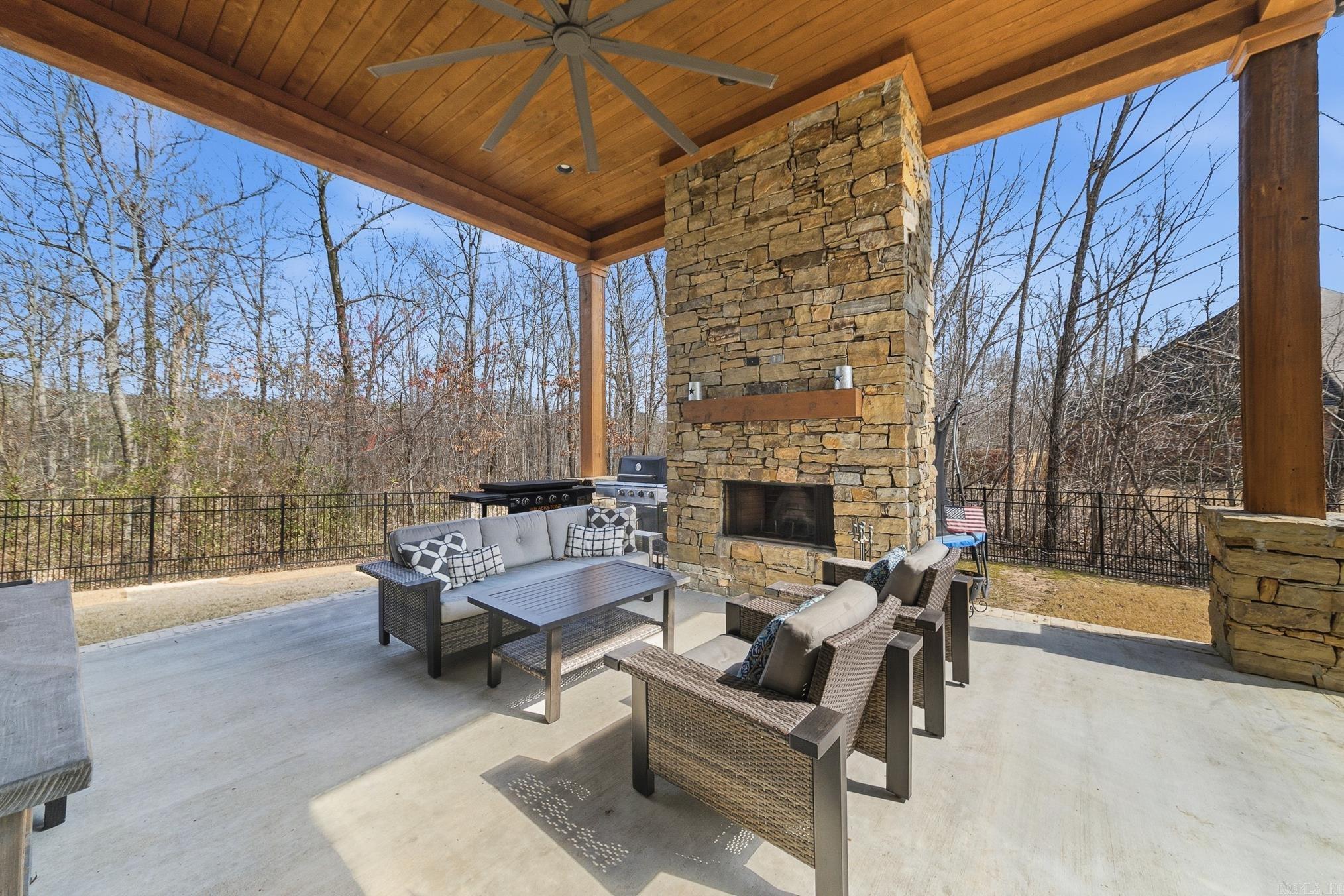 MAUMELLE VALLEY ESTATES - Residential