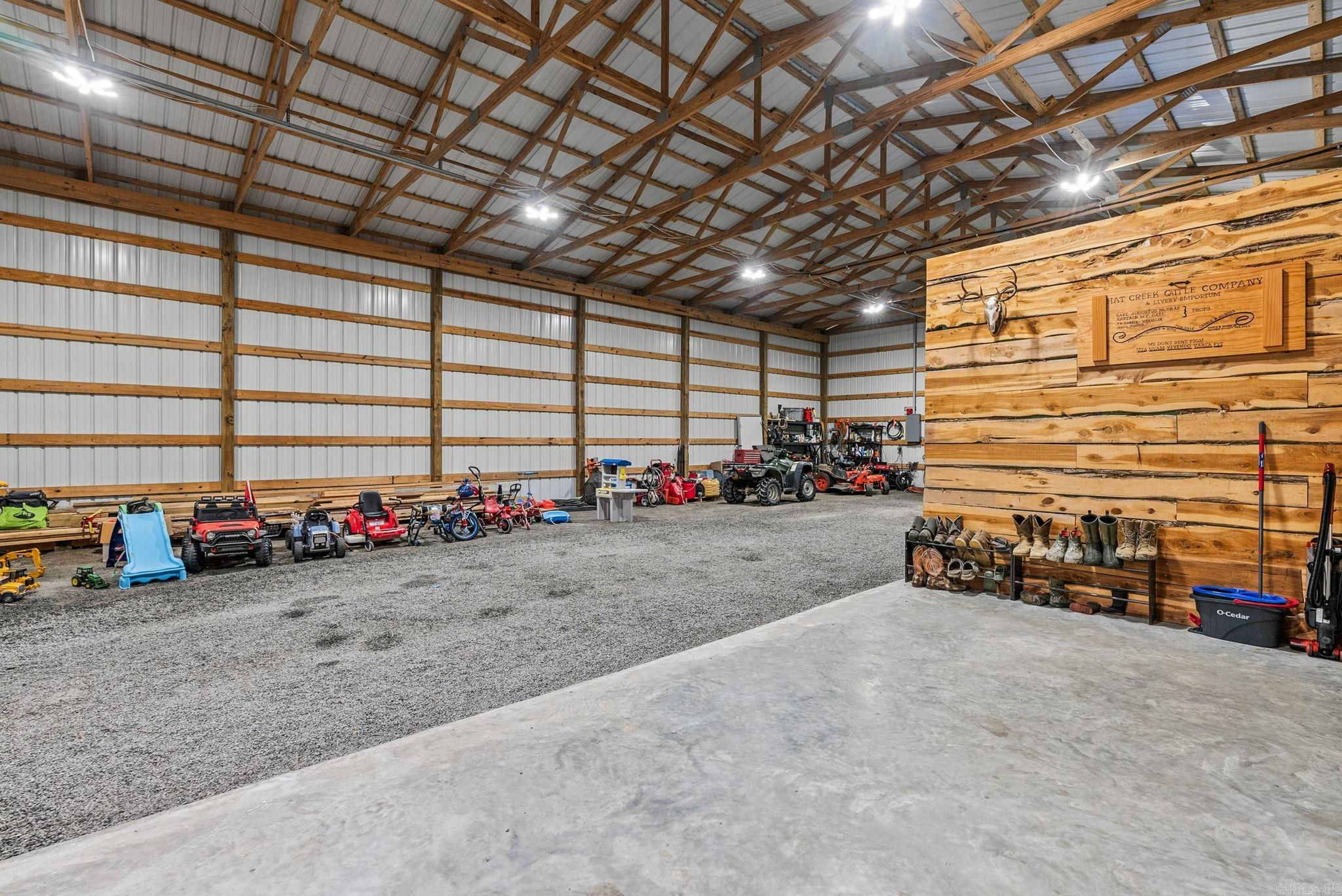 Metes & Bounds - Residential