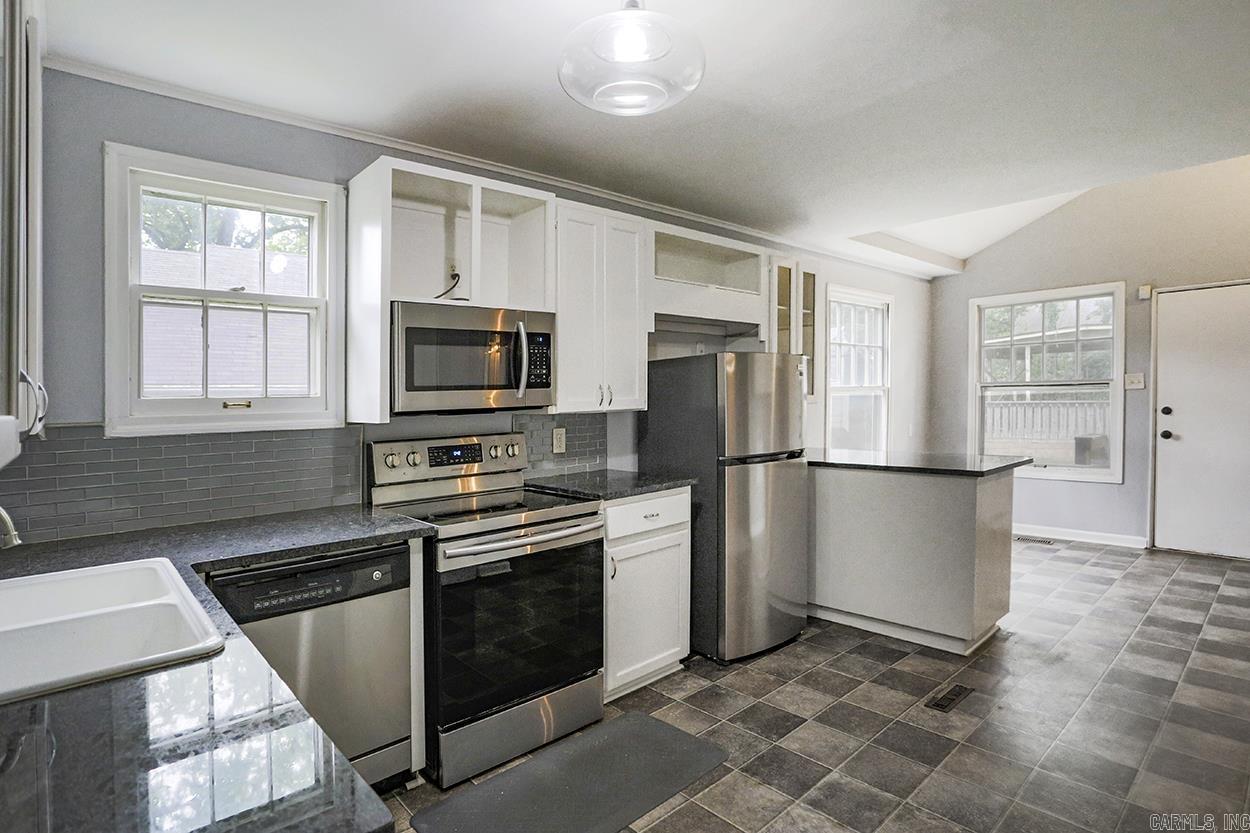 PULASKI HEIGHTS - Residential