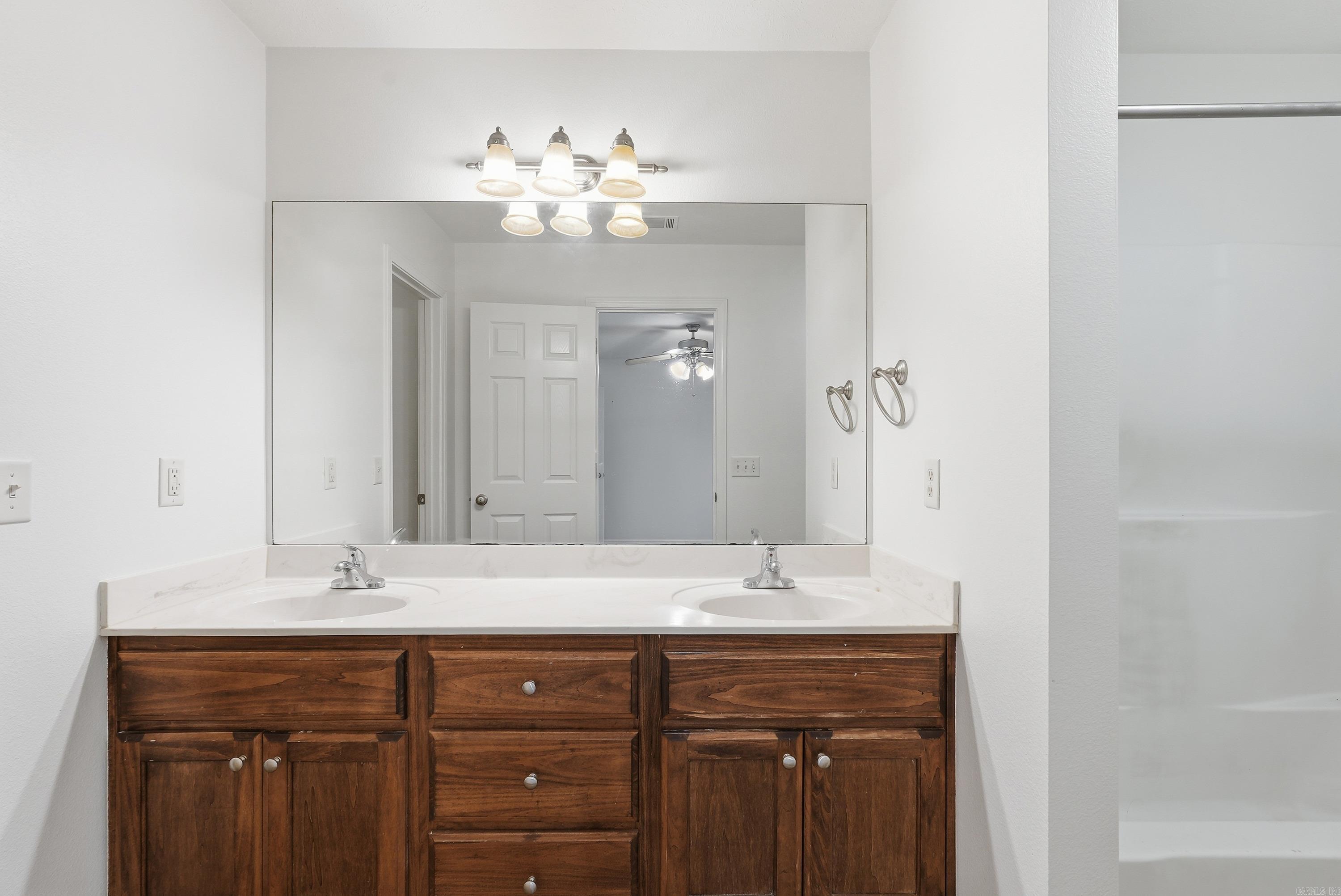 WEST POINTE - Residential