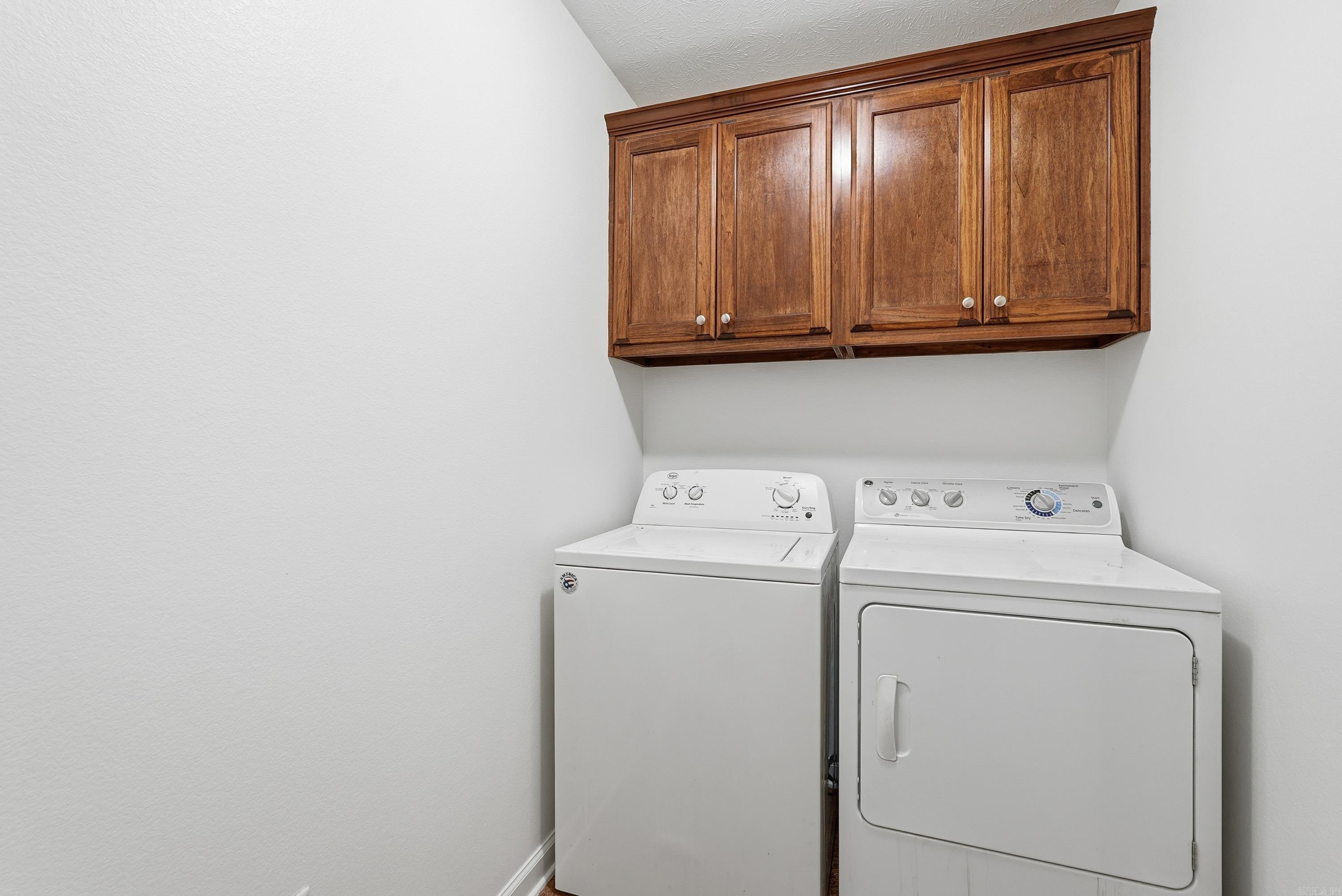 WEST POINTE - Residential