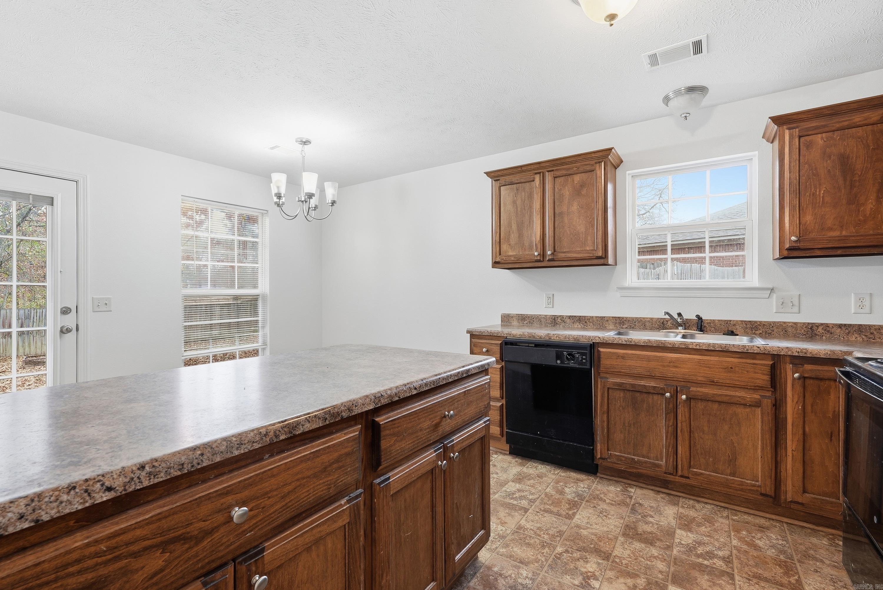 WEST POINTE - Residential