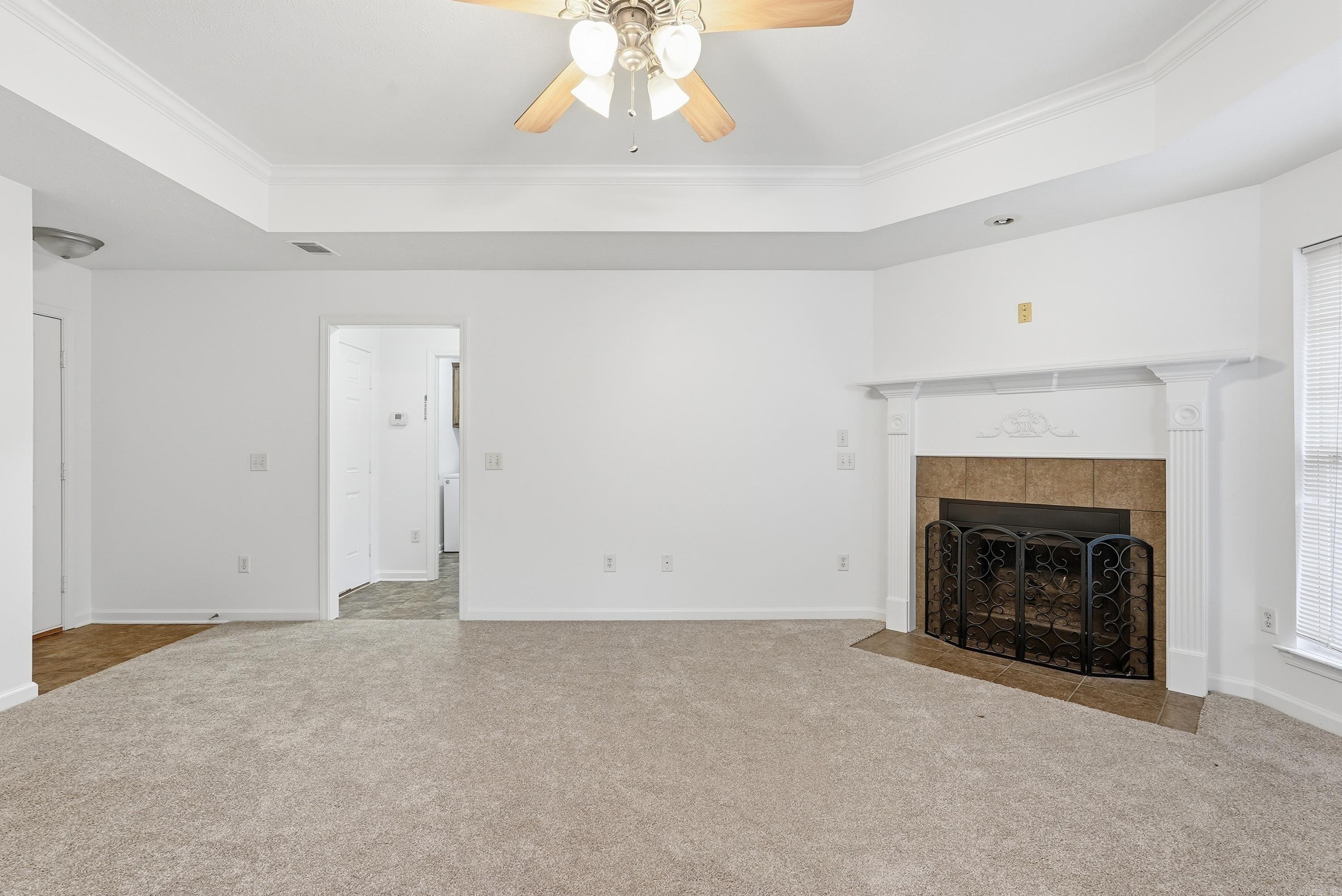 WEST POINTE - Residential