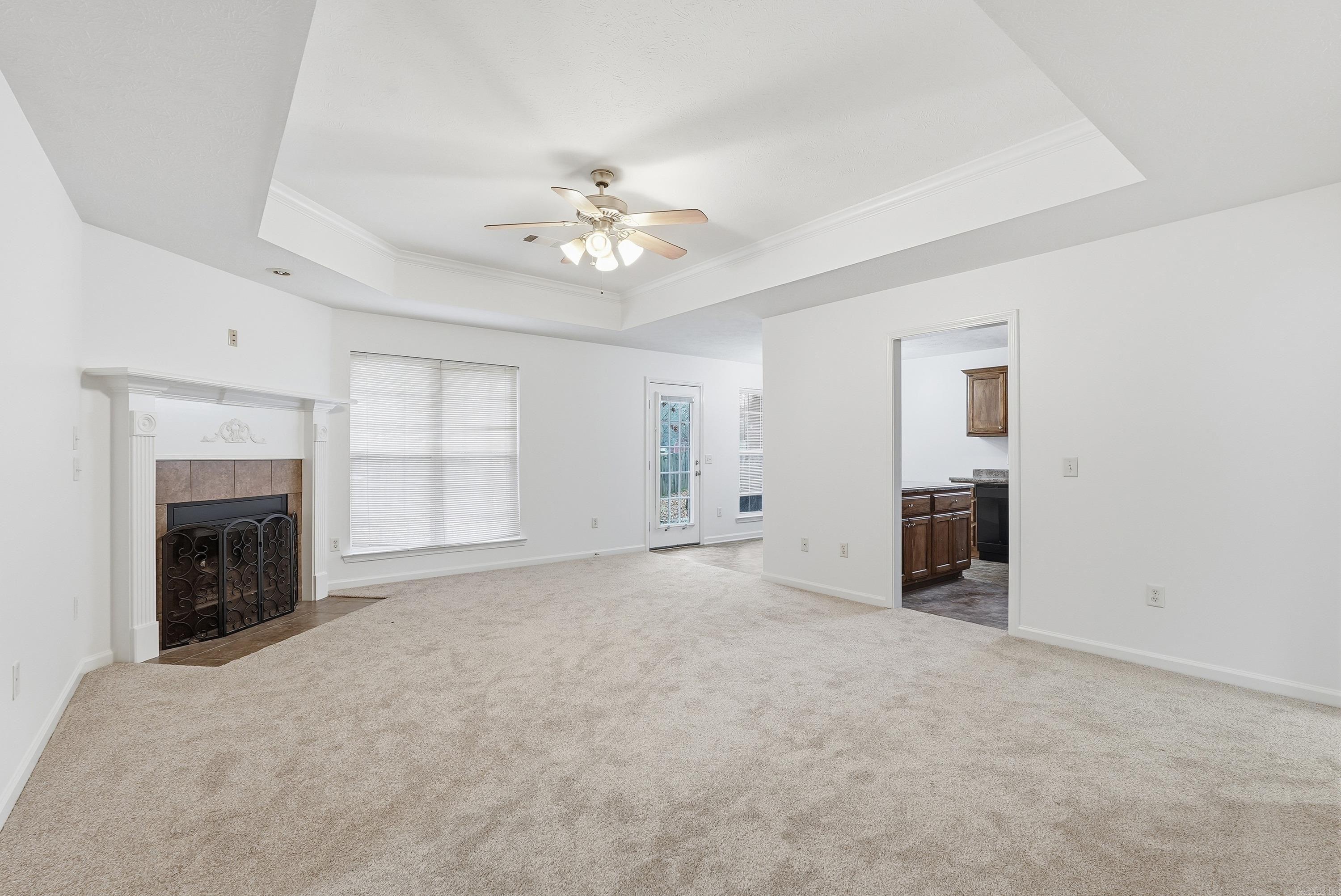 WEST POINTE - Residential