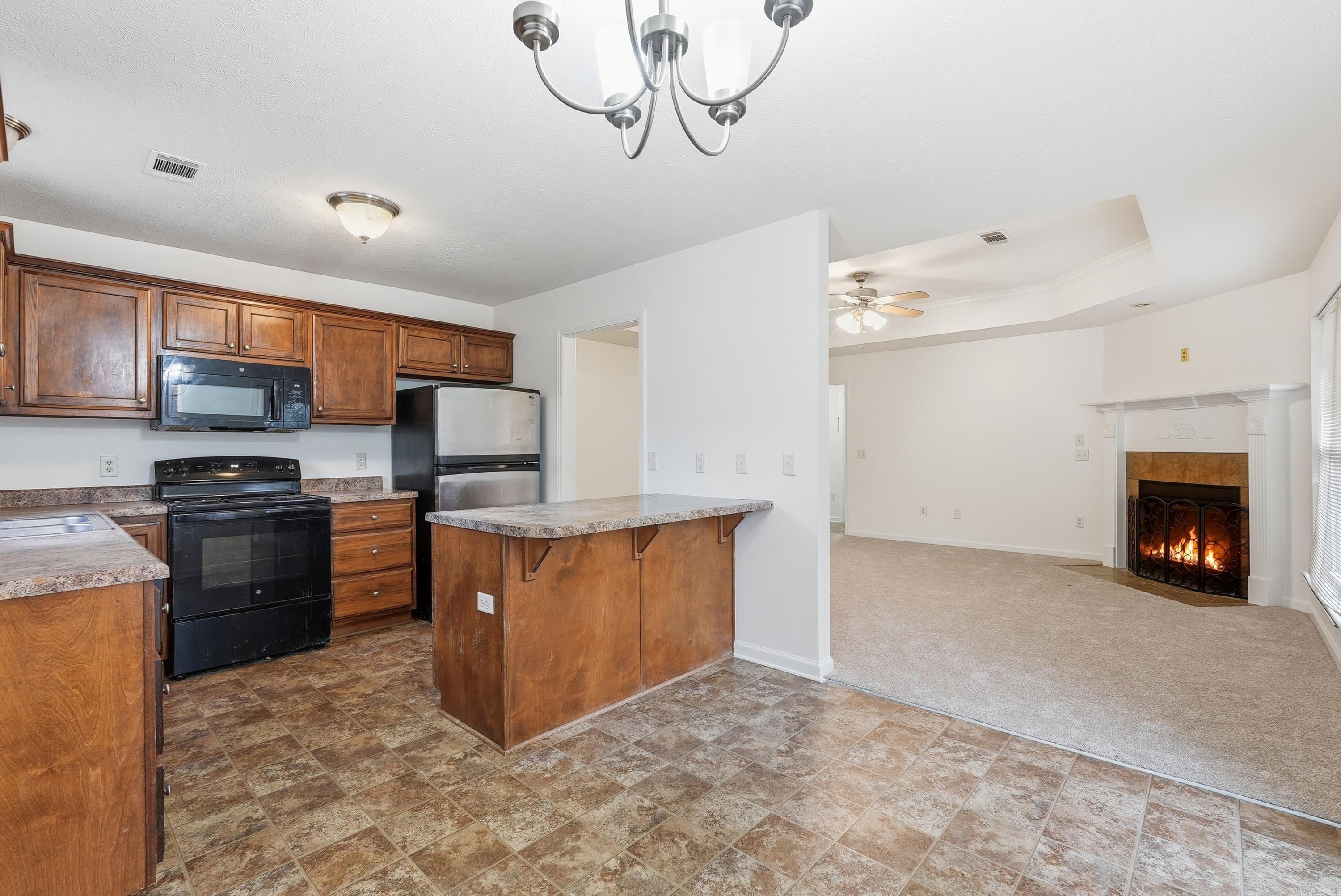 WEST POINTE - Residential