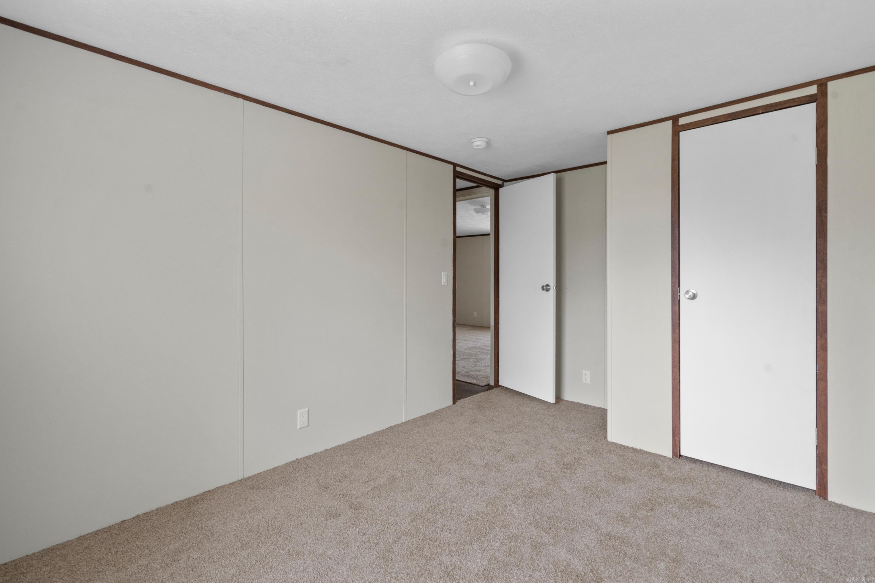 WHITTEN - Residential