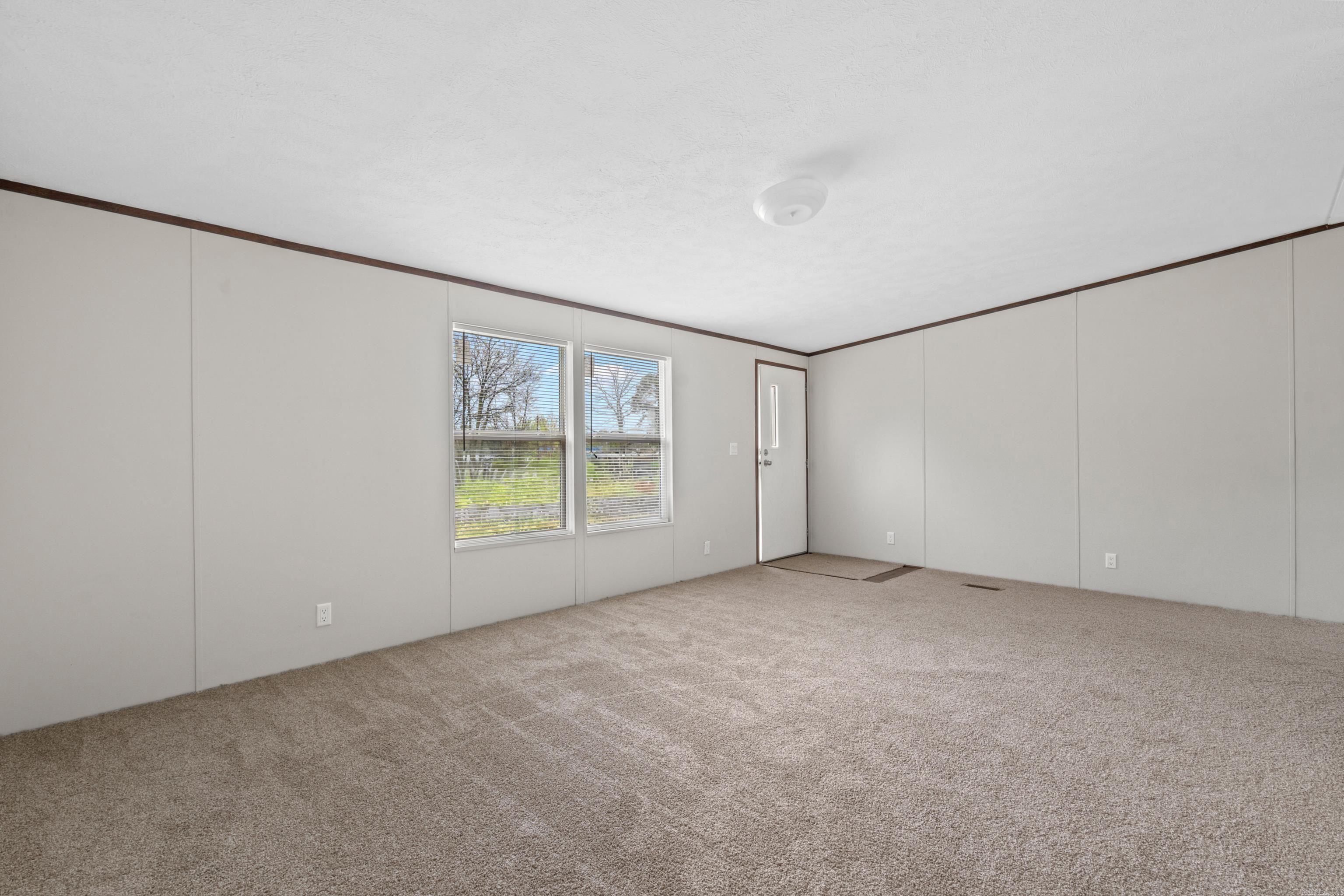 WHITTEN - Residential