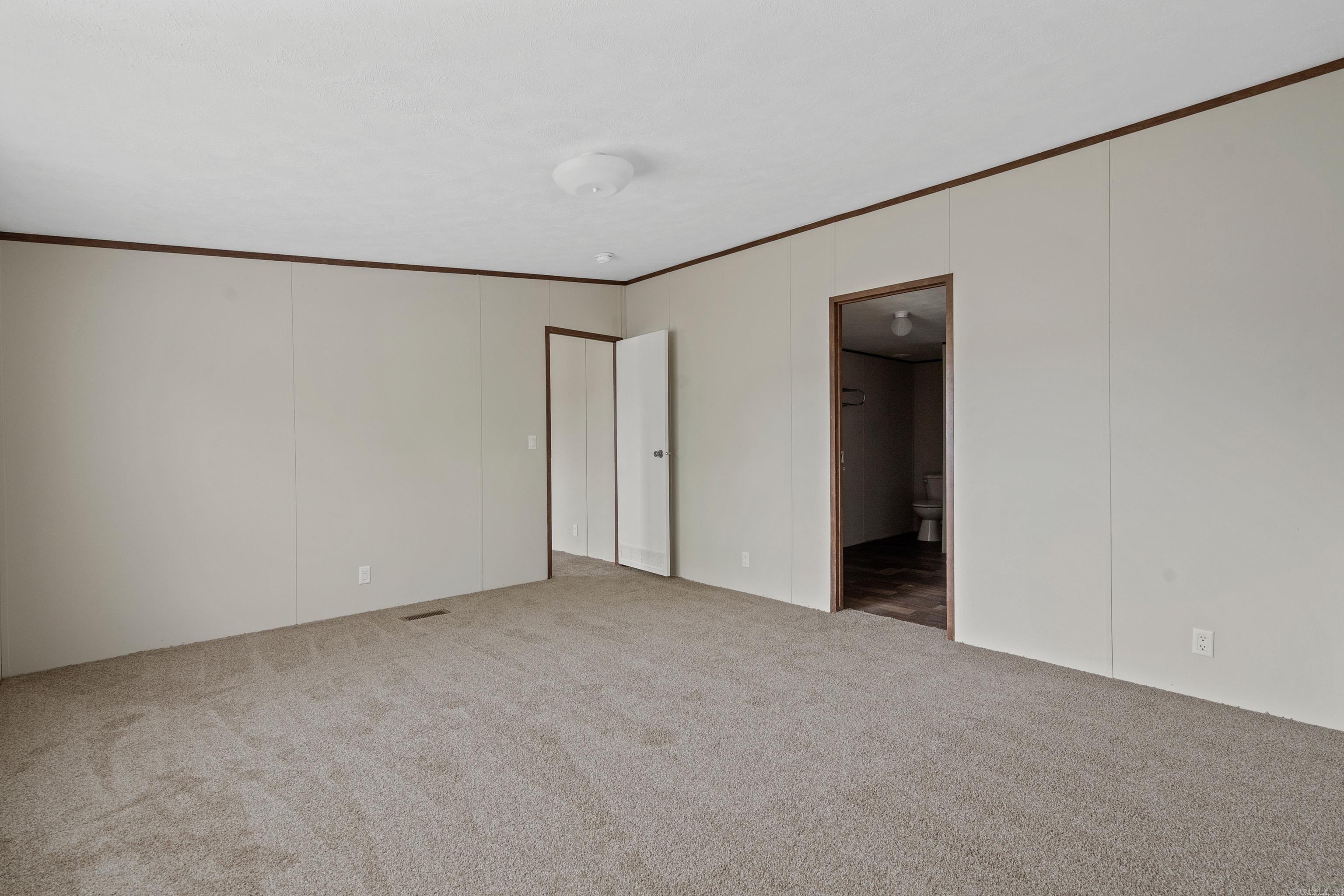 WHITTEN - Residential