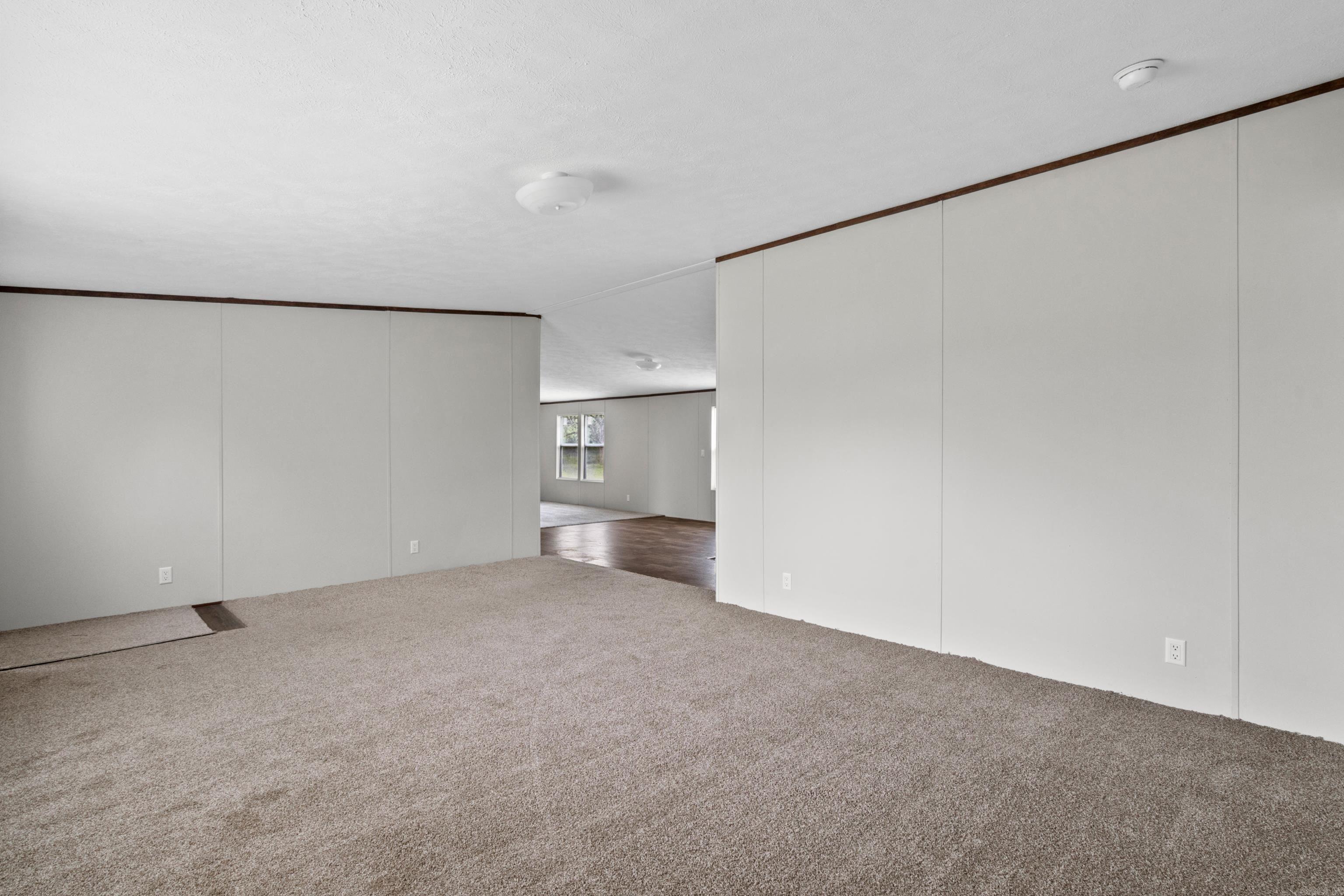 WHITTEN - Residential