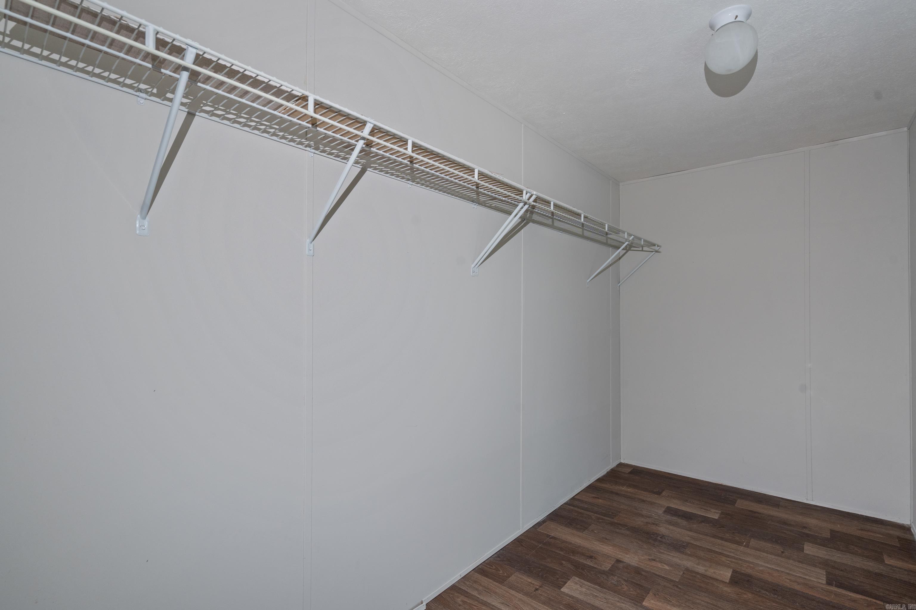 WHITTEN - Residential