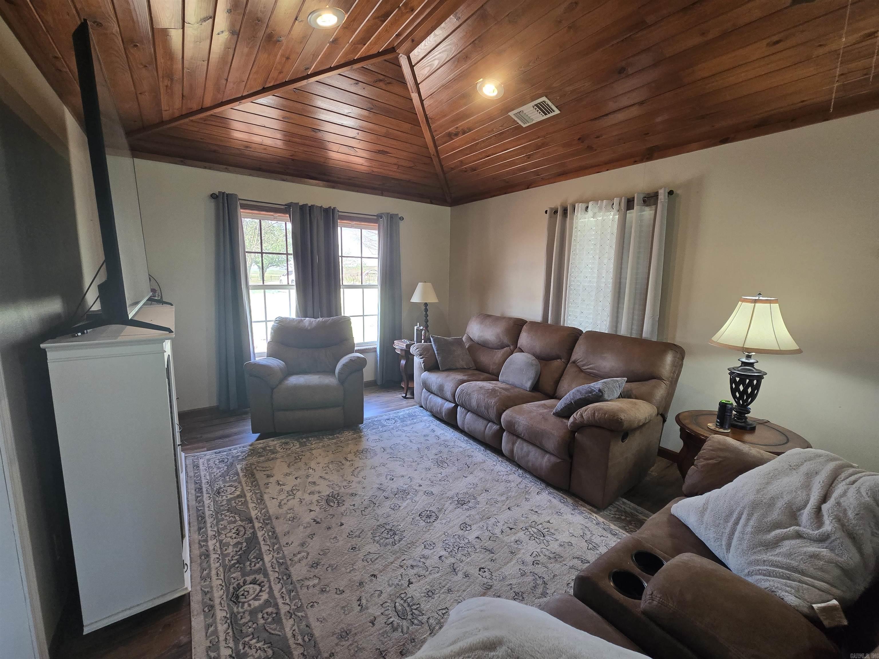 Metes & Bounds - Residential