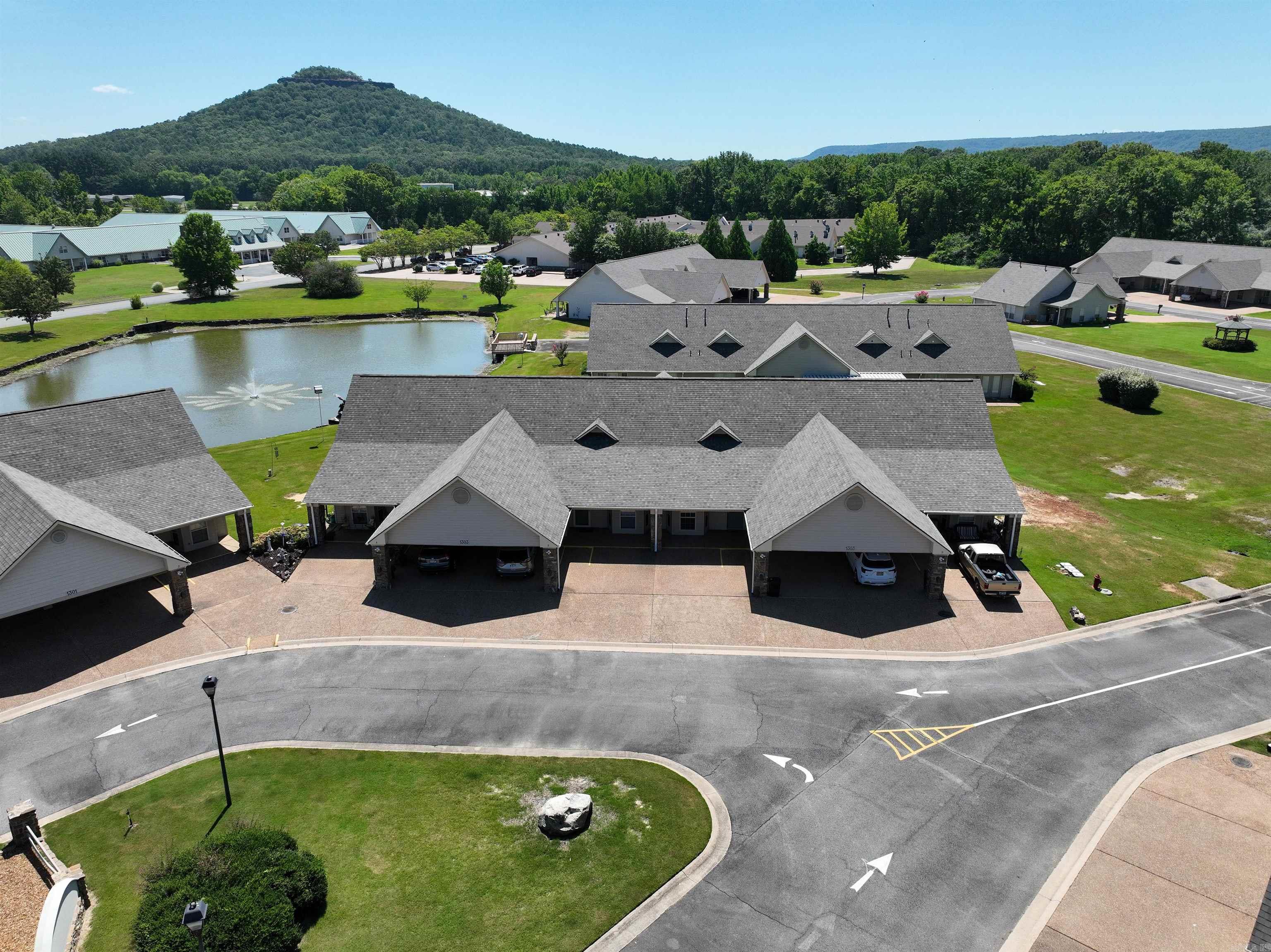 VILLAS AT SOUTHRIDGE VILLAGE H.P - Residential
