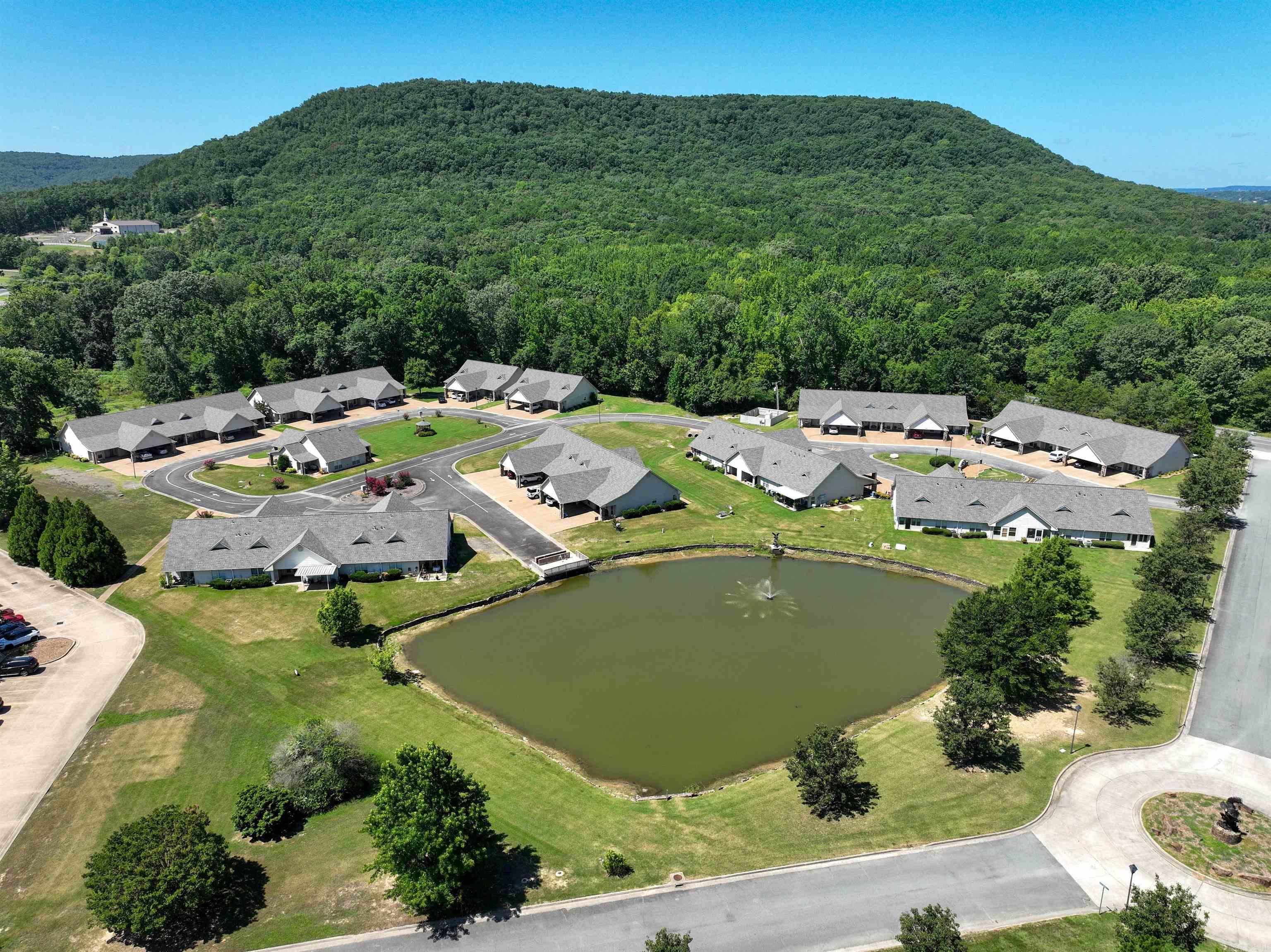 VILLAS AT SOUTHRIDGE VILLAGE H.P - Residential