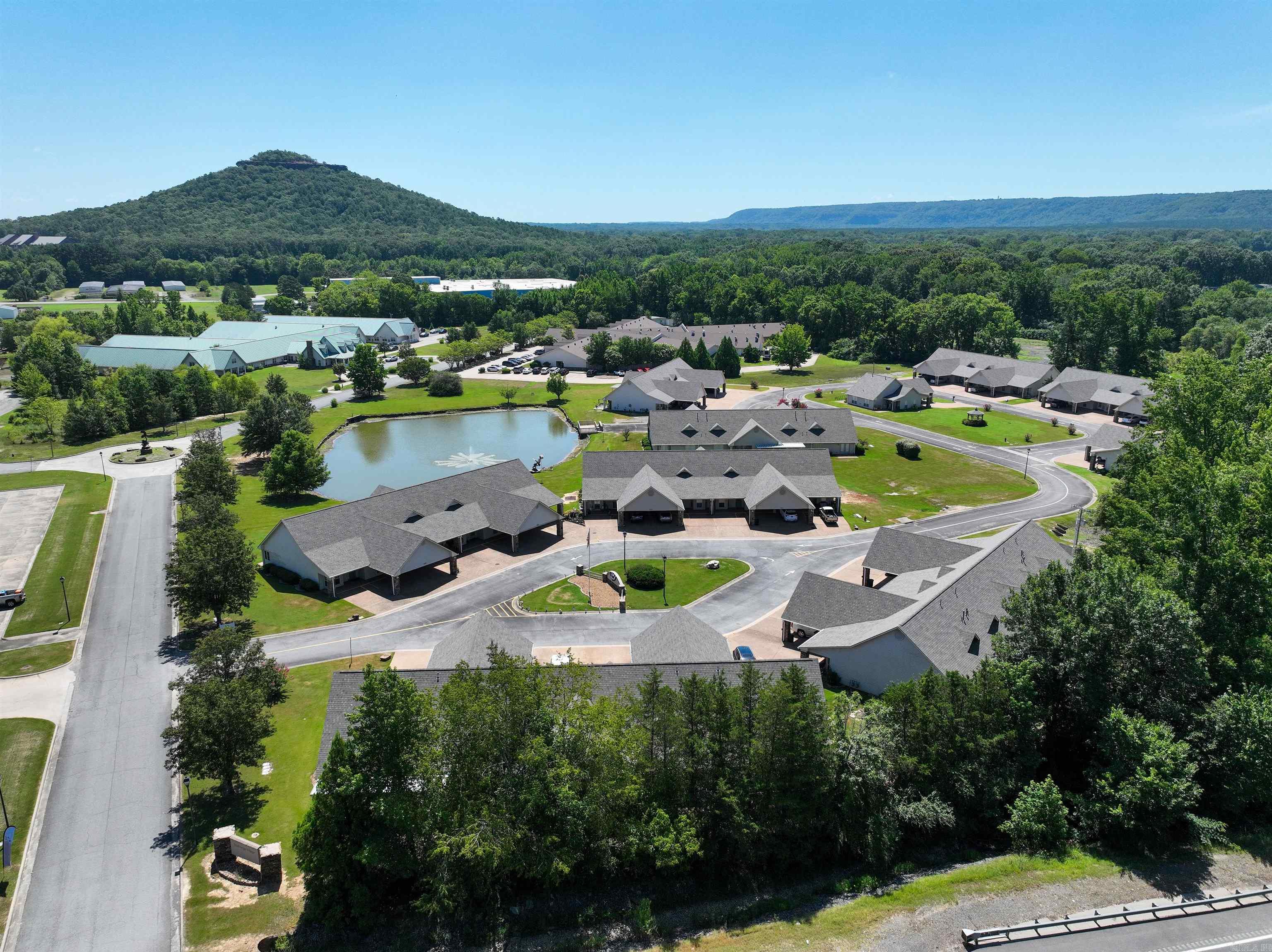 VILLAS AT SOUTHRIDGE VILLAGE H.P - Residential