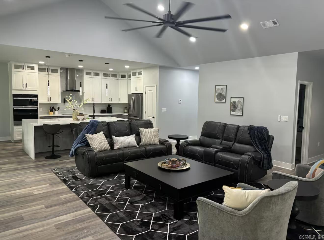 Ridge Way Place - Residential