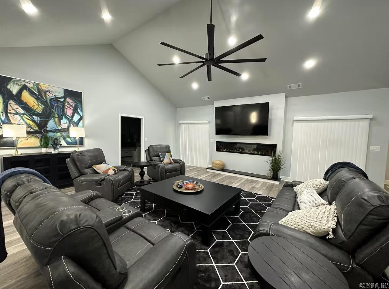 Ridge Way Place - Residential