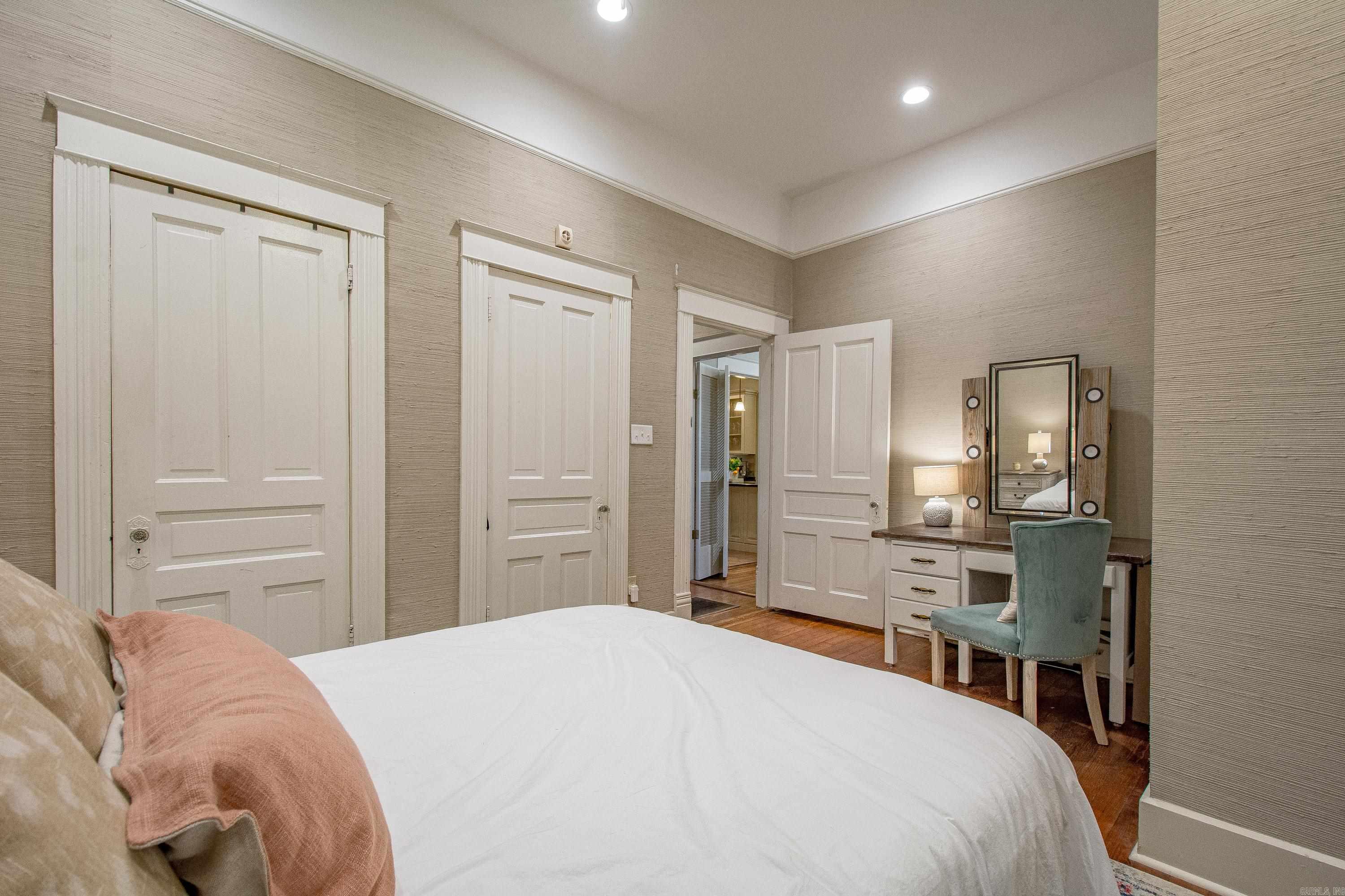 HOLLENBERG - Residential