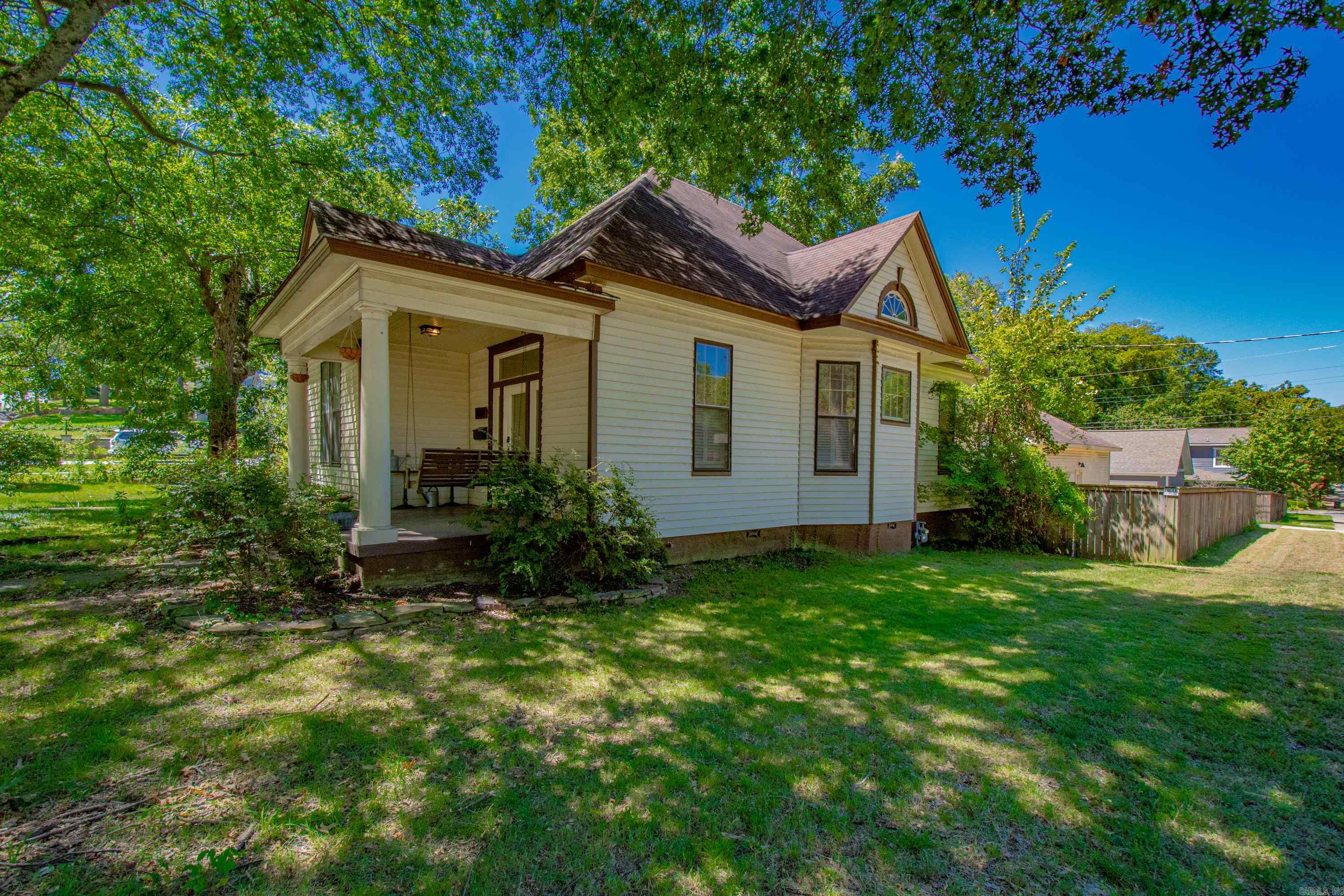 HOLLENBERG - Residential