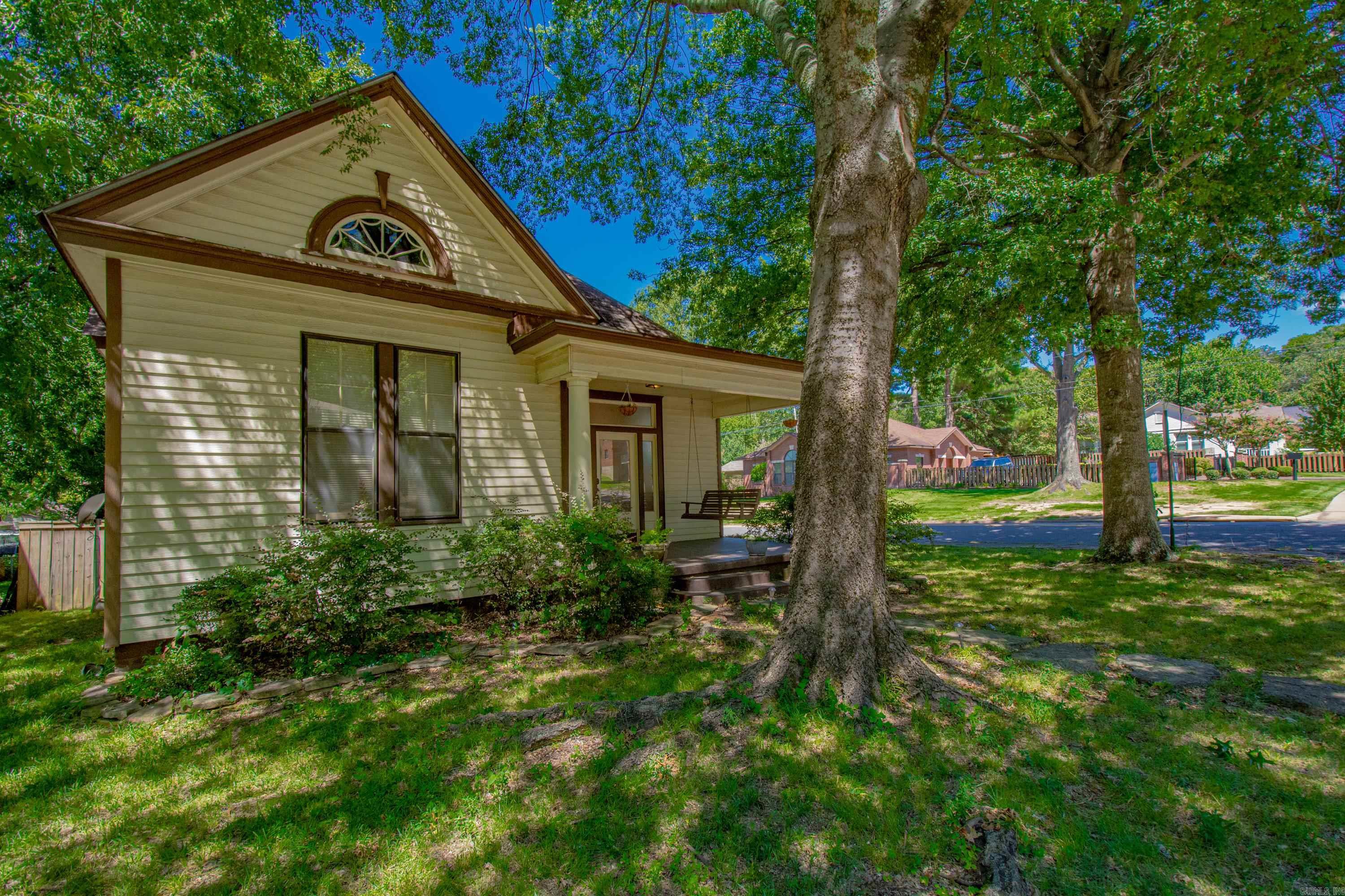 HOLLENBERG - Residential