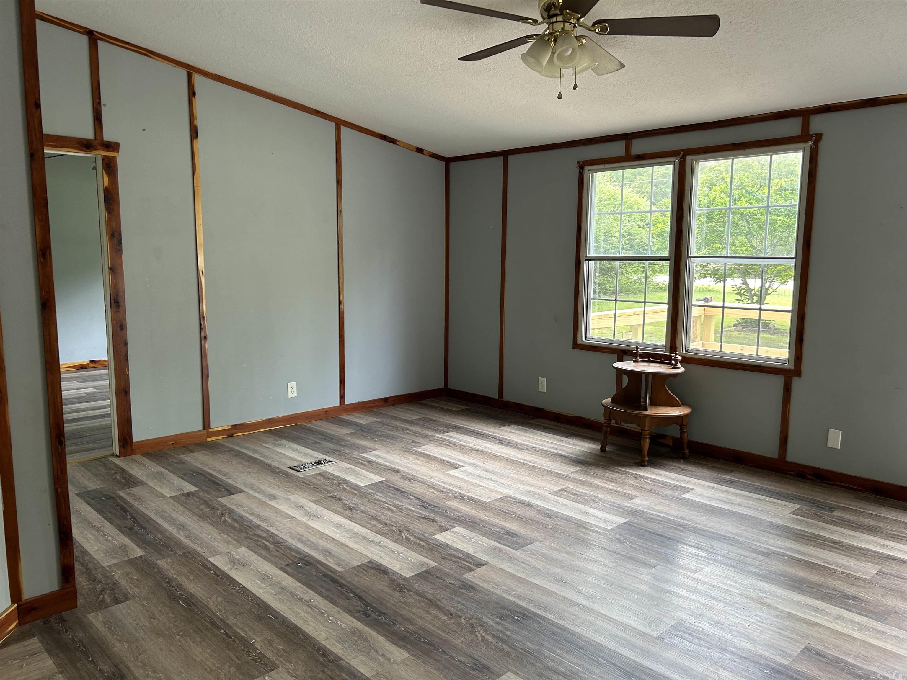 GENTLE ACRES - Residential