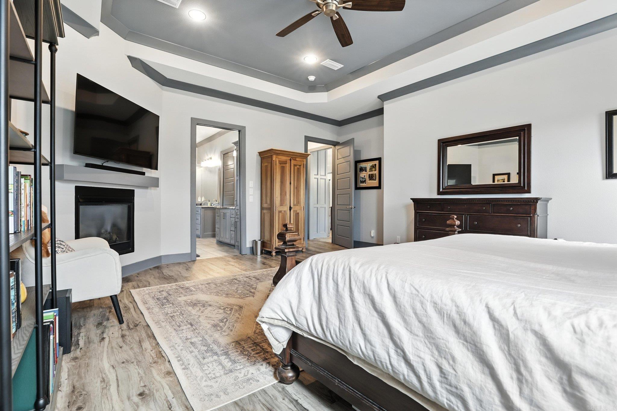 WEST LAKE VILLAGE - Residential