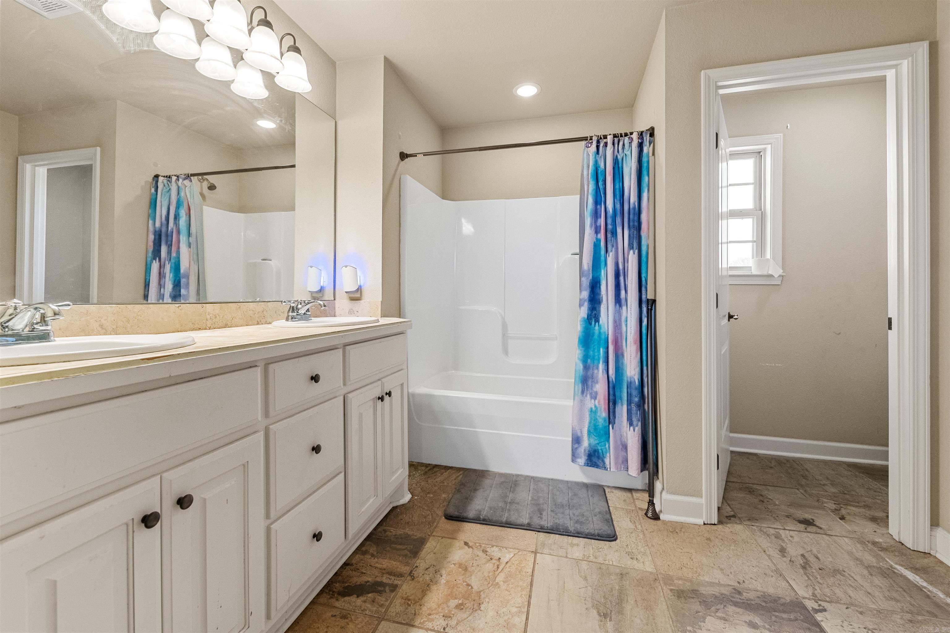 Stone Links - Residential