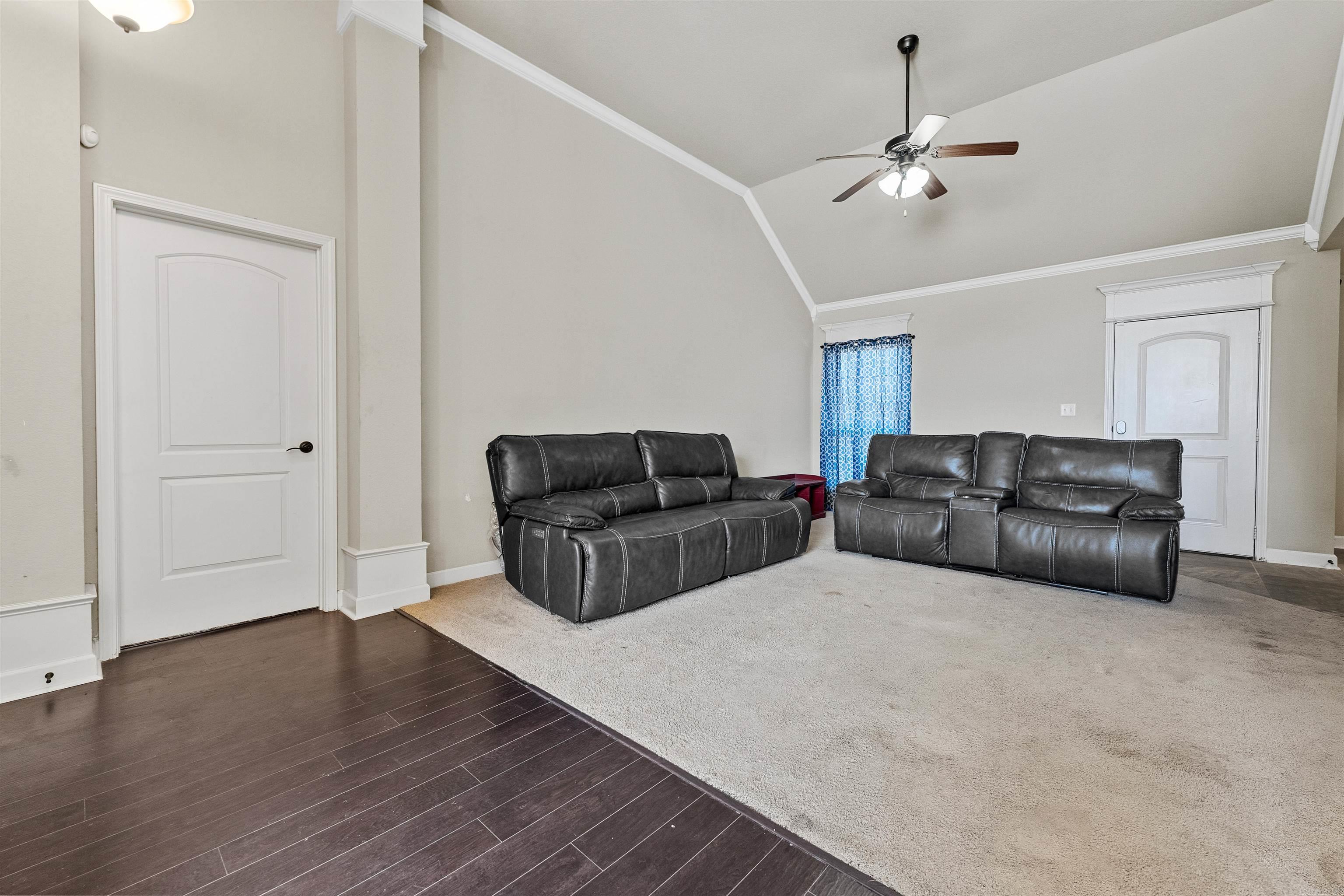 Stone Links - Residential