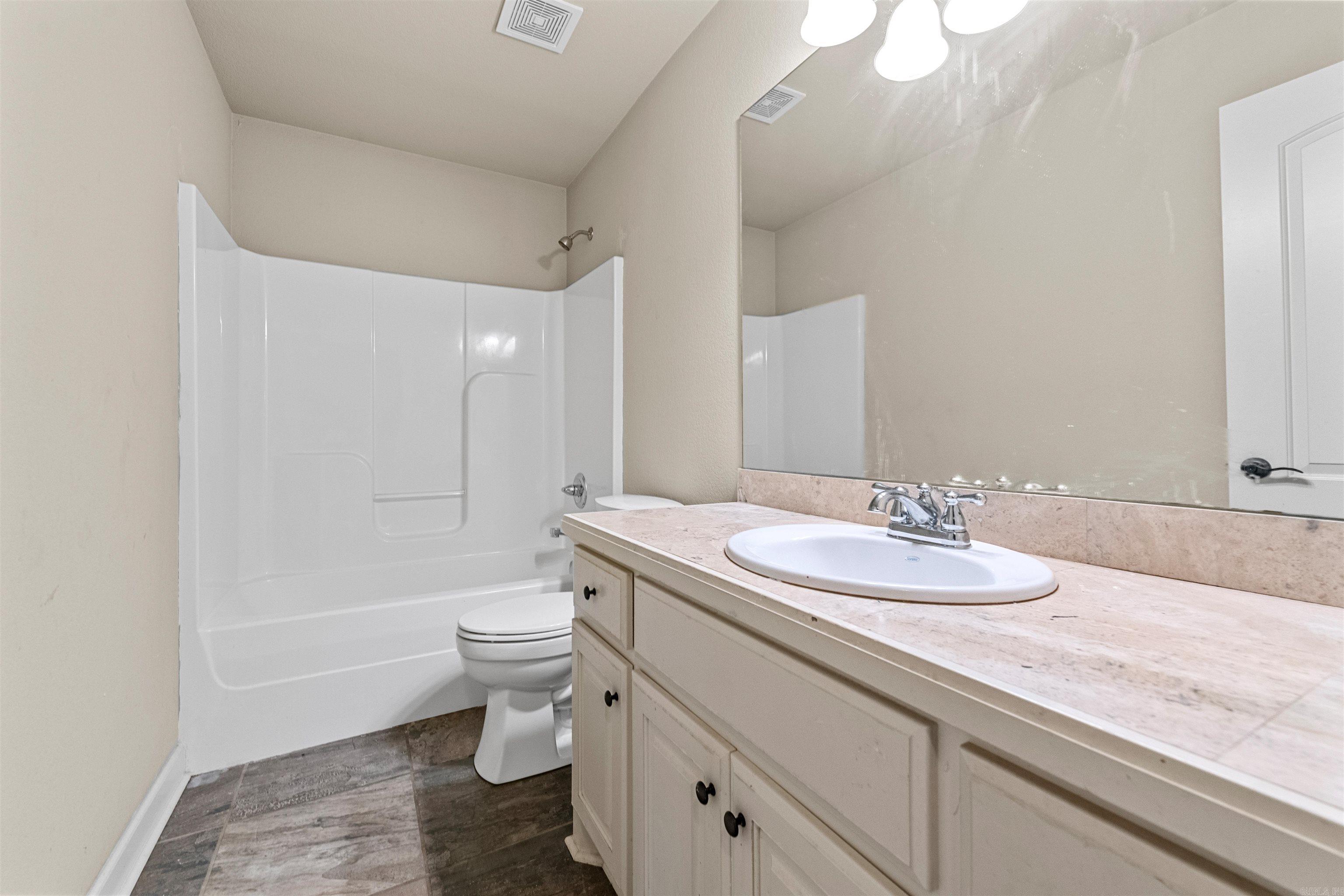 Stone Links - Residential