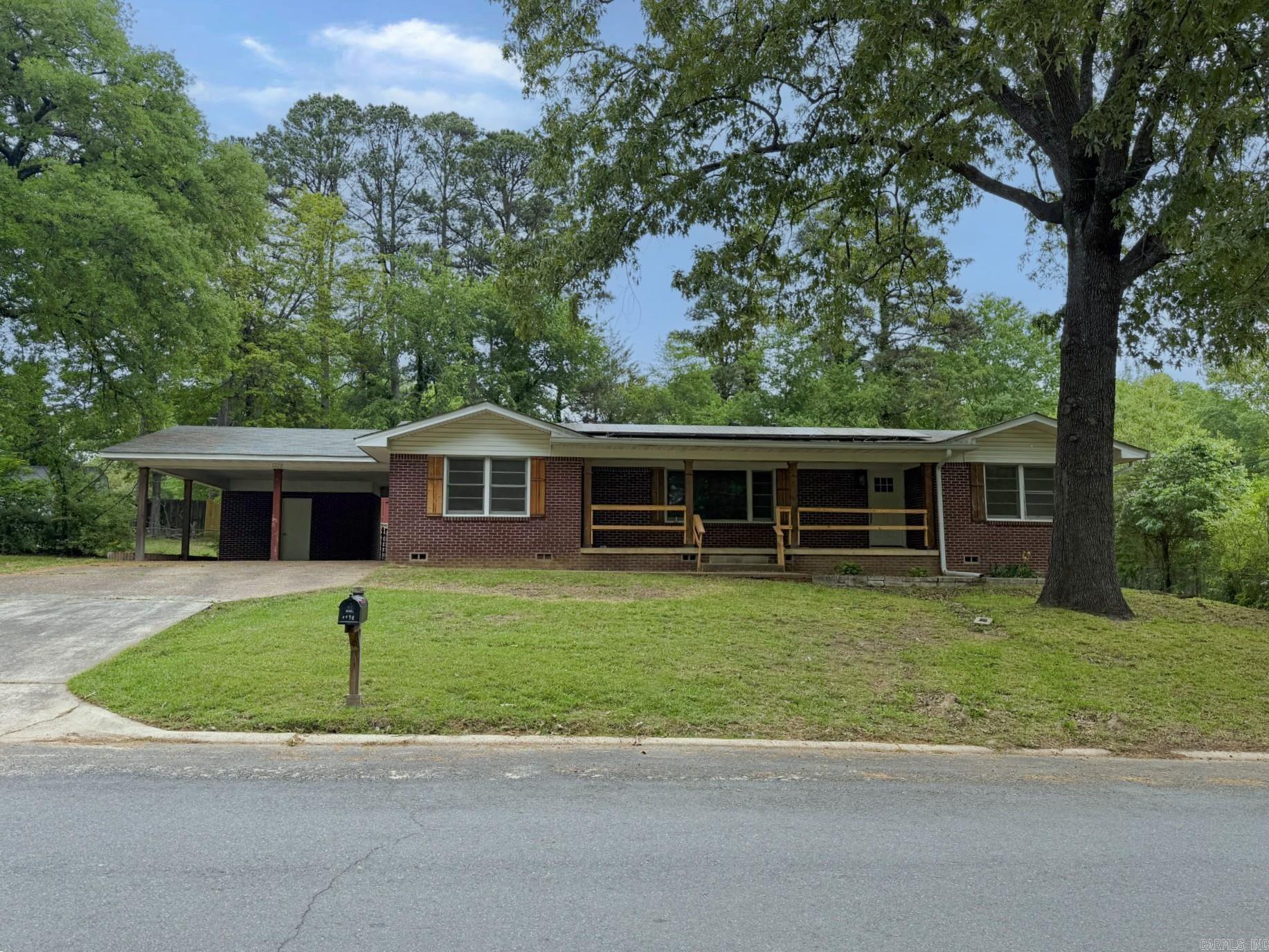 FOREST HILLS - Residential