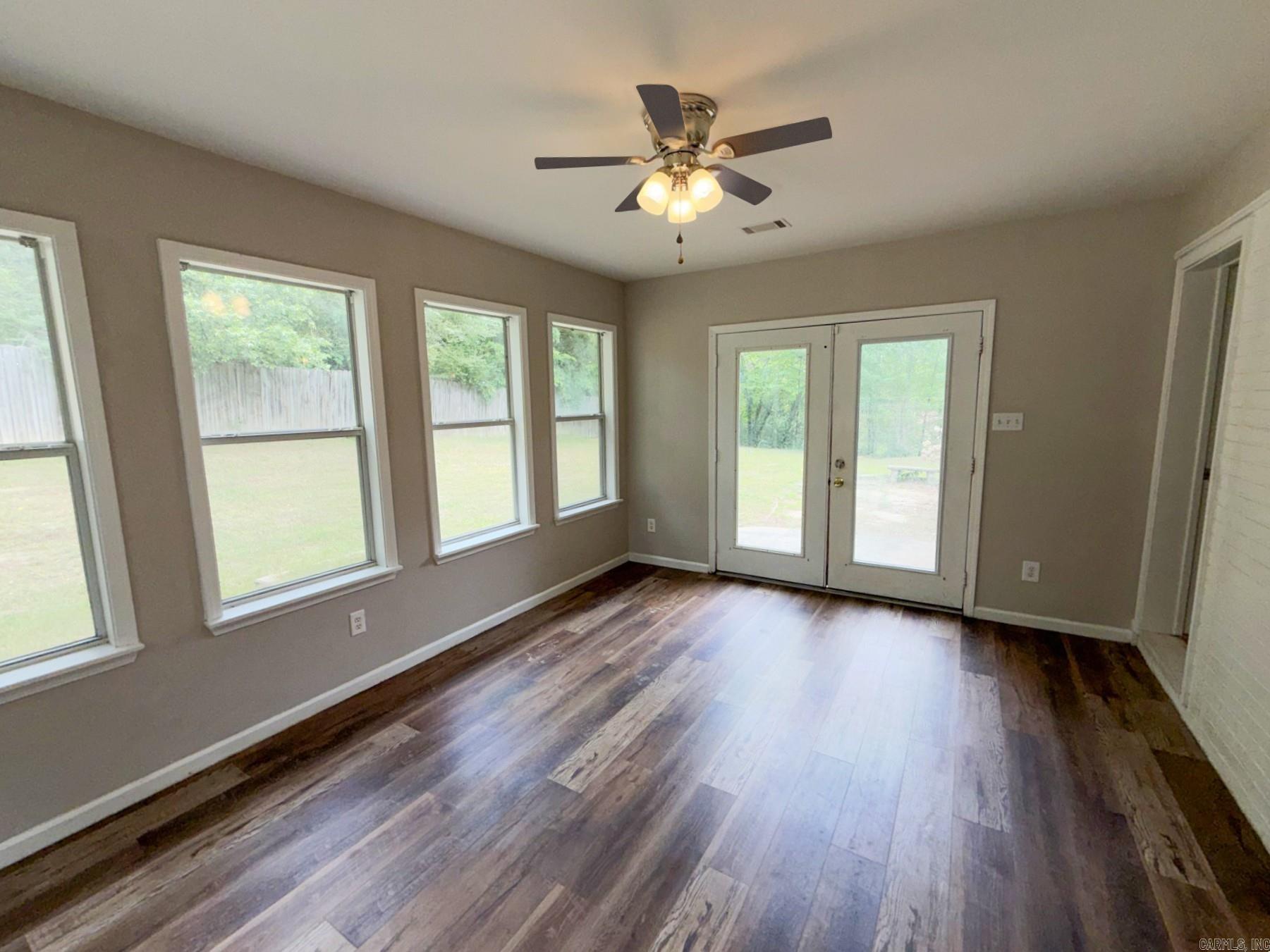 FOREST HILLS - Residential