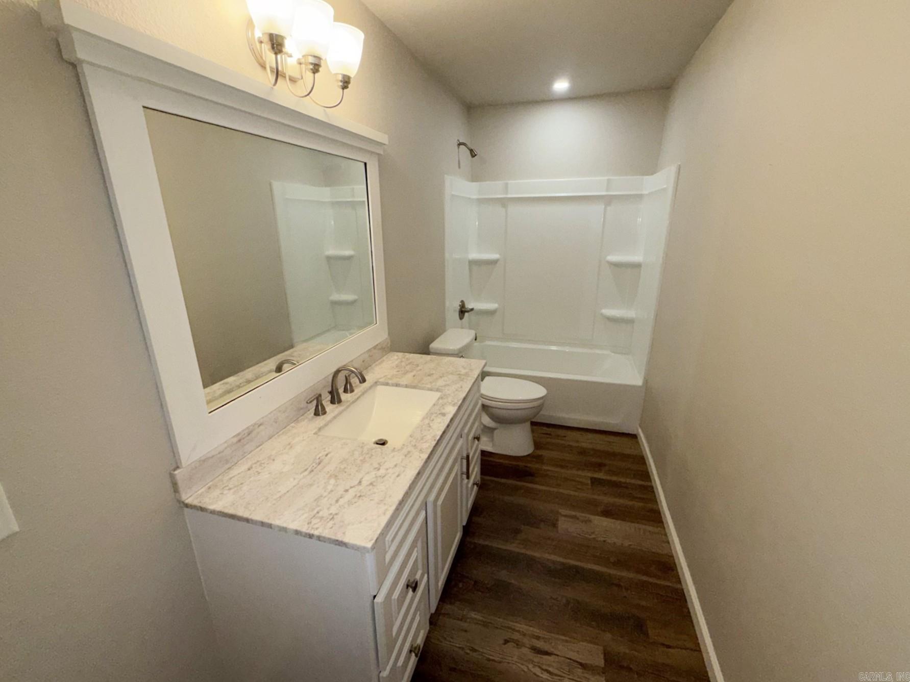 FOREST HILLS - Residential