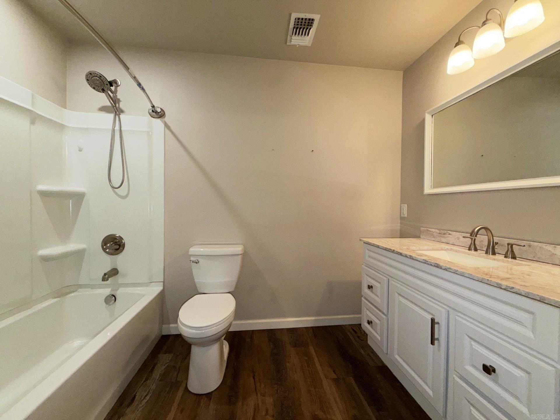 FOREST HILLS - Residential