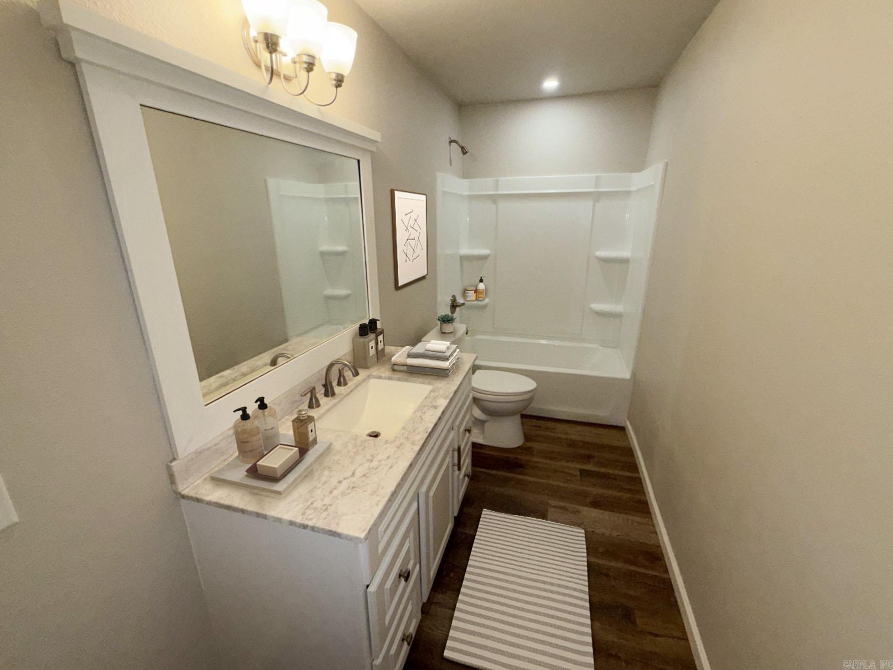 FOREST HILLS - Residential