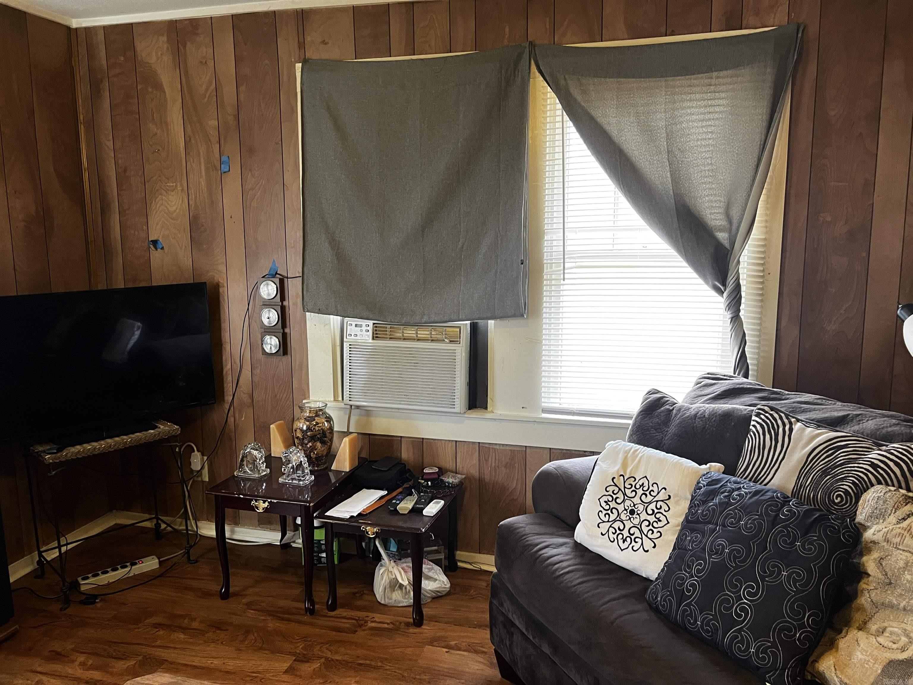 SMITH, D.J. - Residential