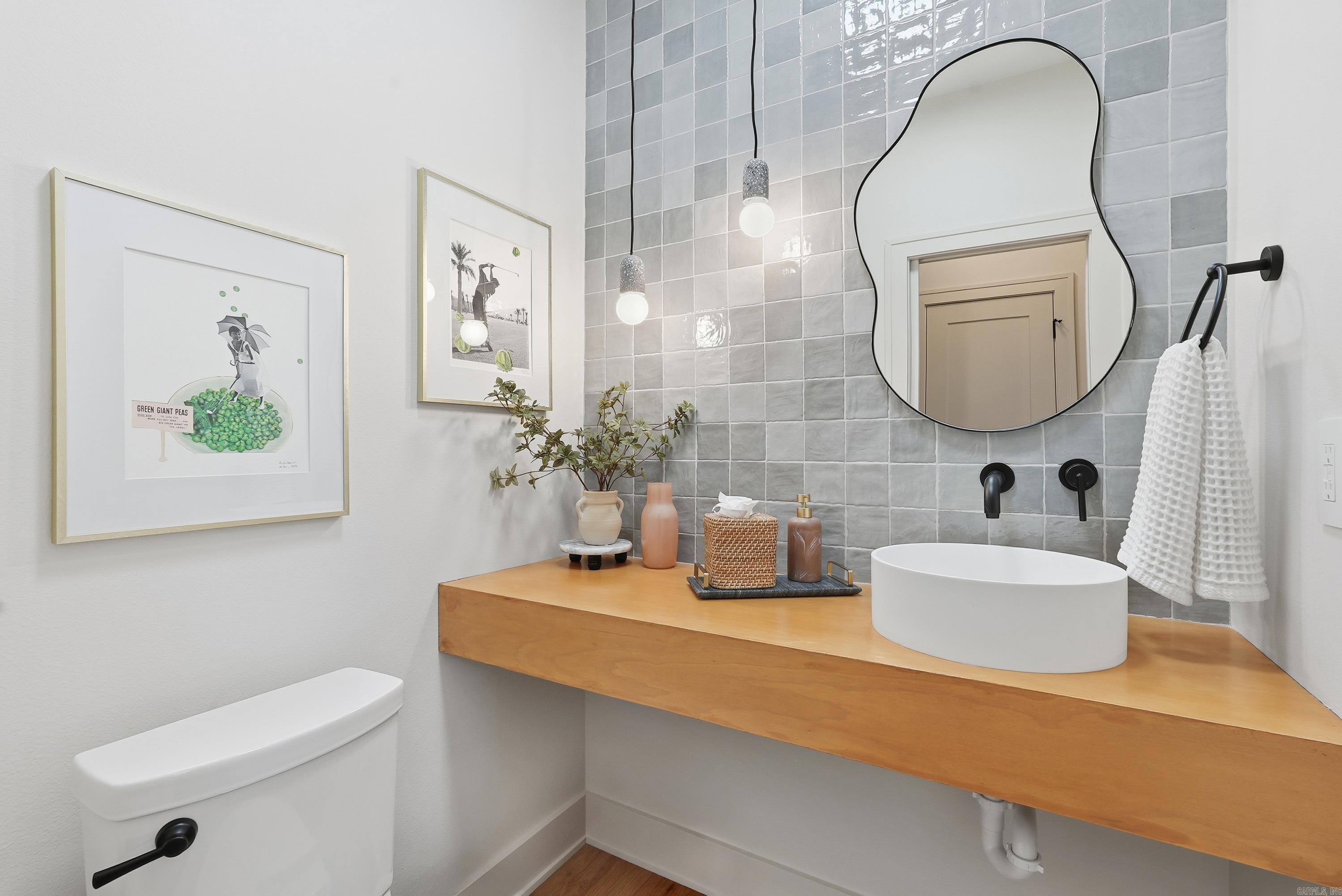 SYLVIA SPRINGS SUBDIVISION - Residential