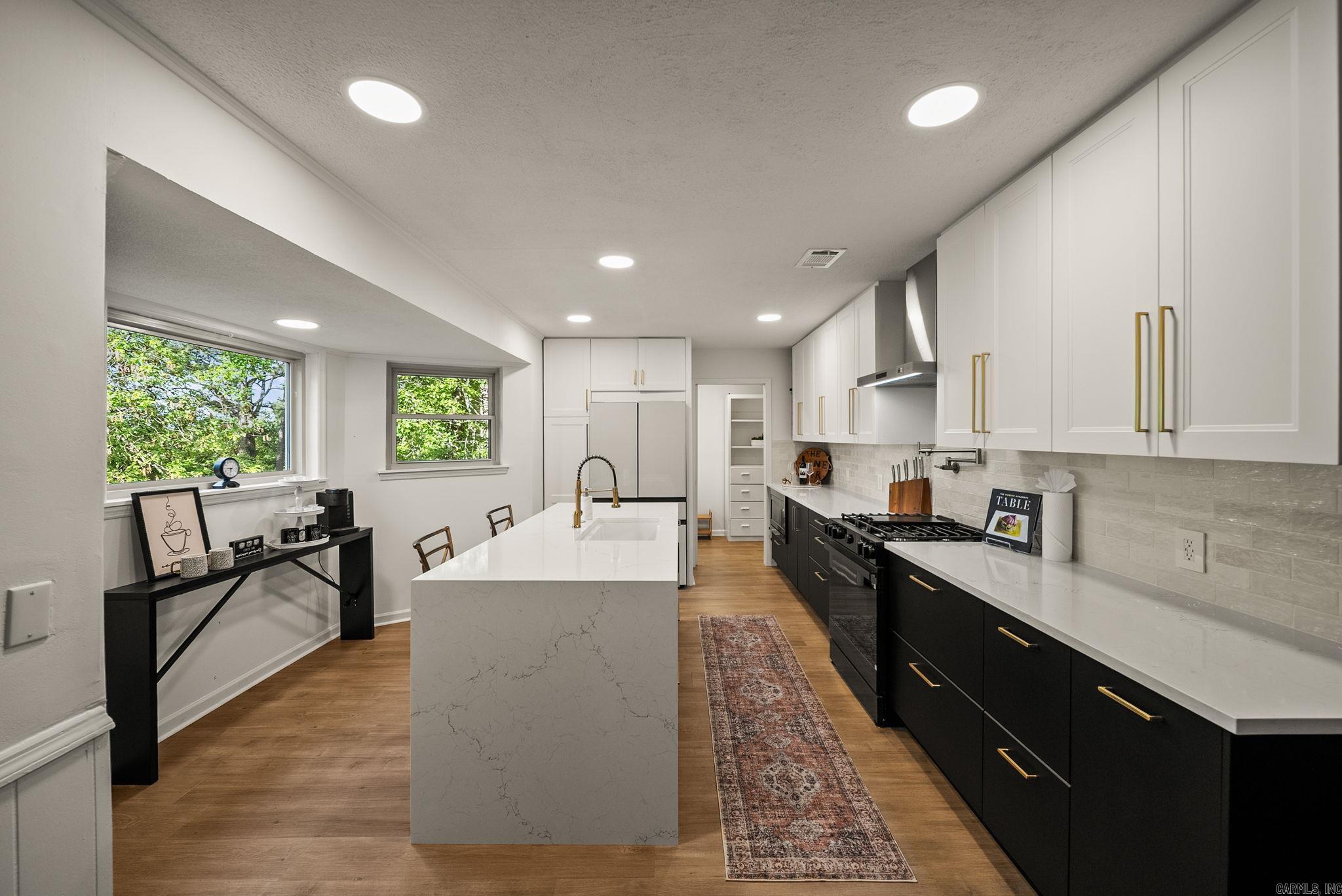 WALTON HEIGHTS - Residential