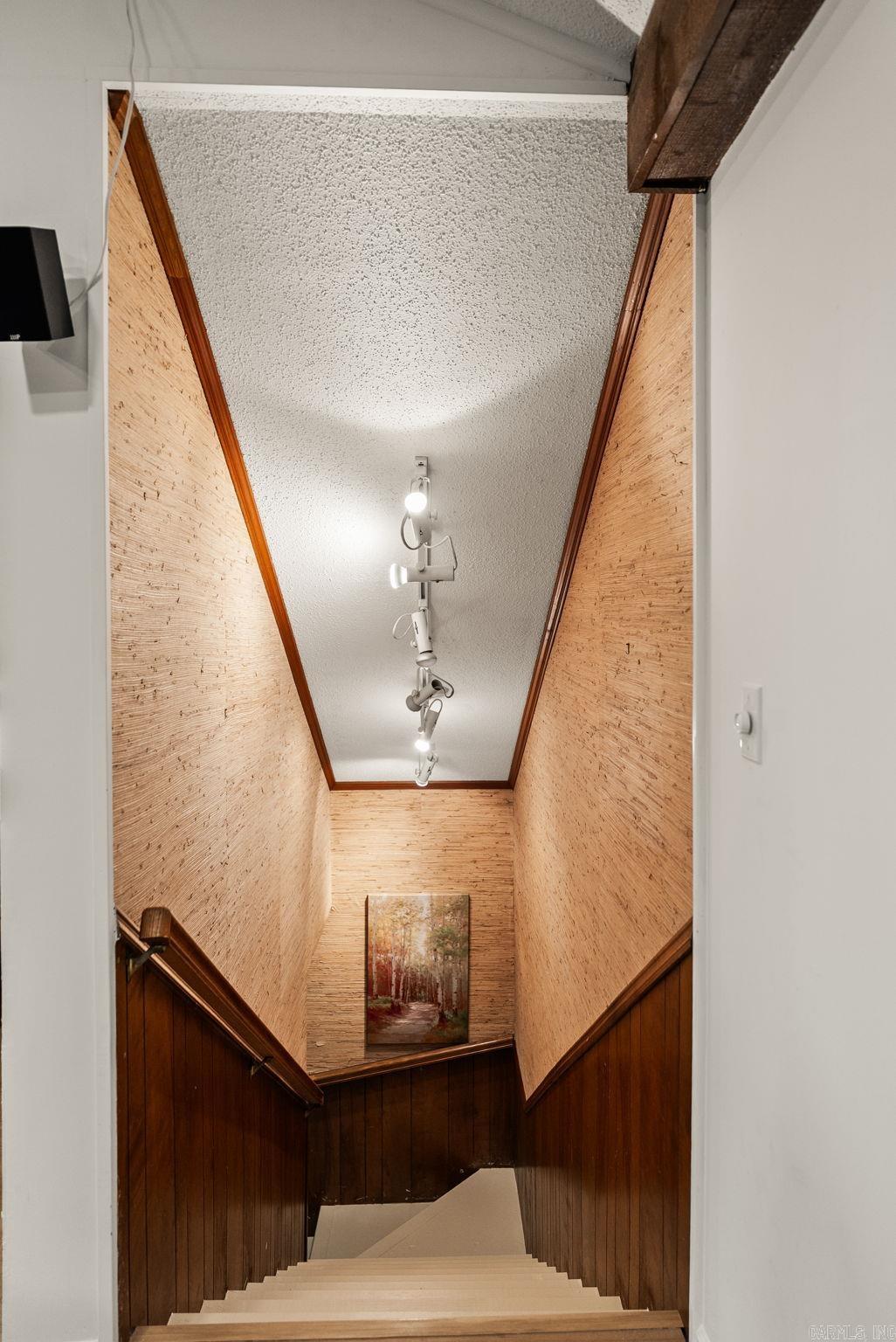 WALTON HEIGHTS - Residential