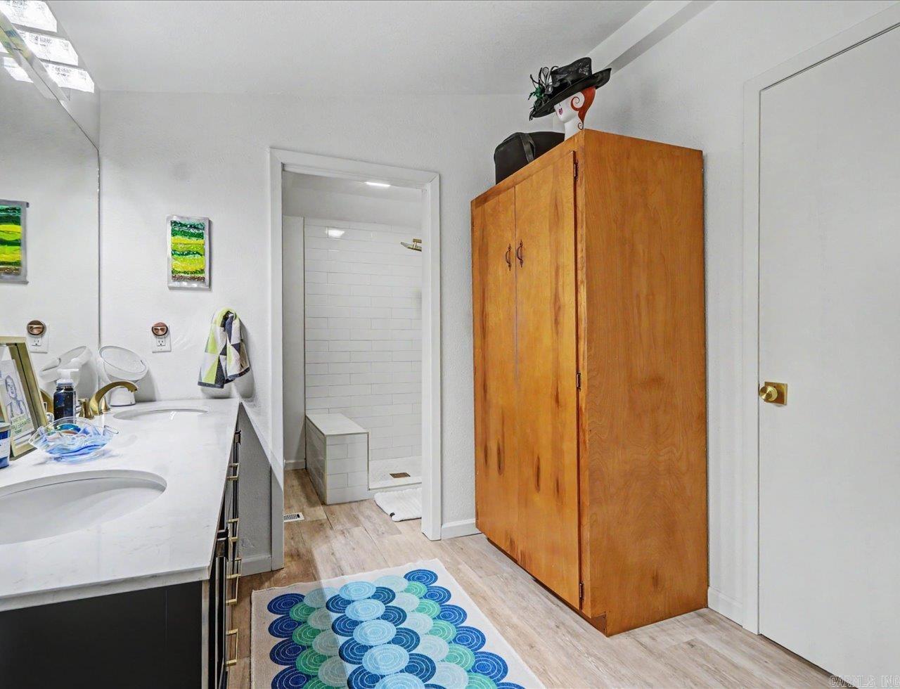 Sanders & Mayo - Residential