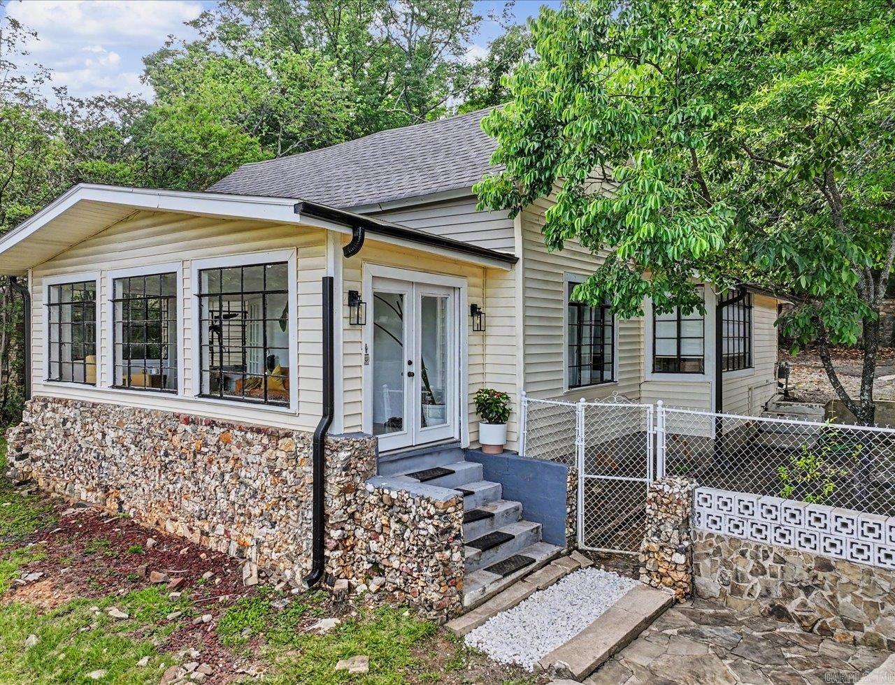 Sanders & Mayo - Residential