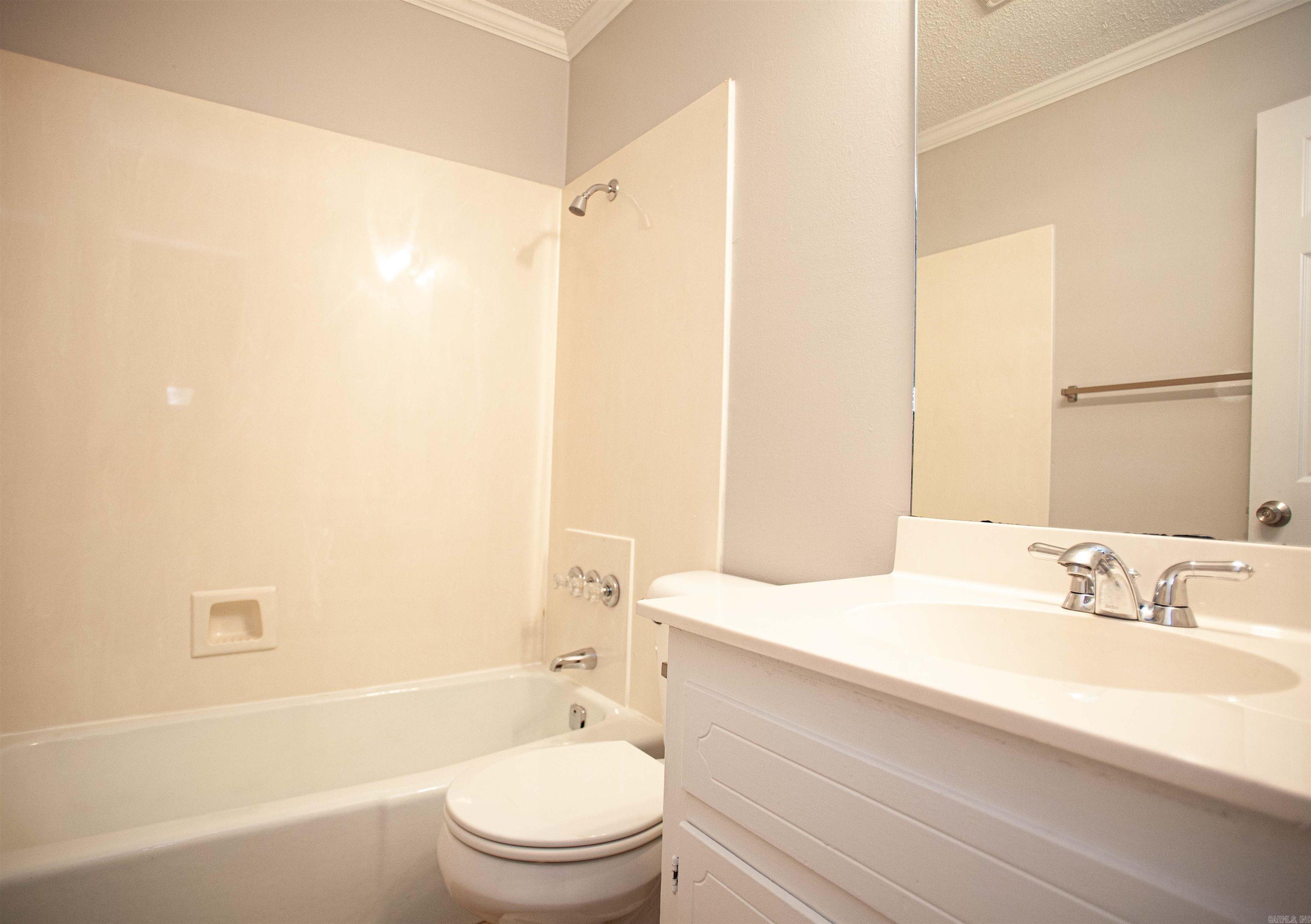 Santa Fe Heights - Residential Lease